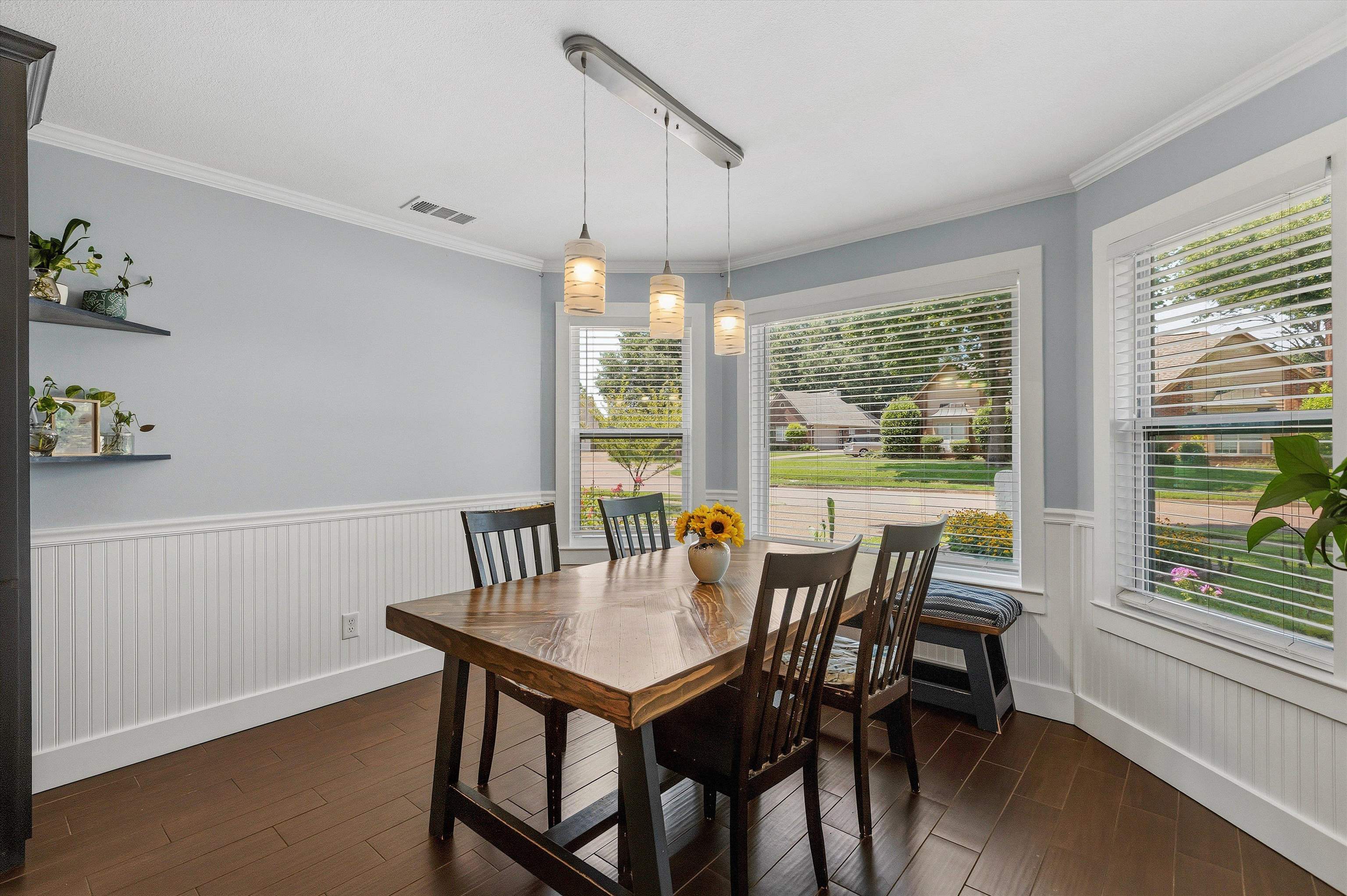 3450 Sunswept Dr Property Photo 15