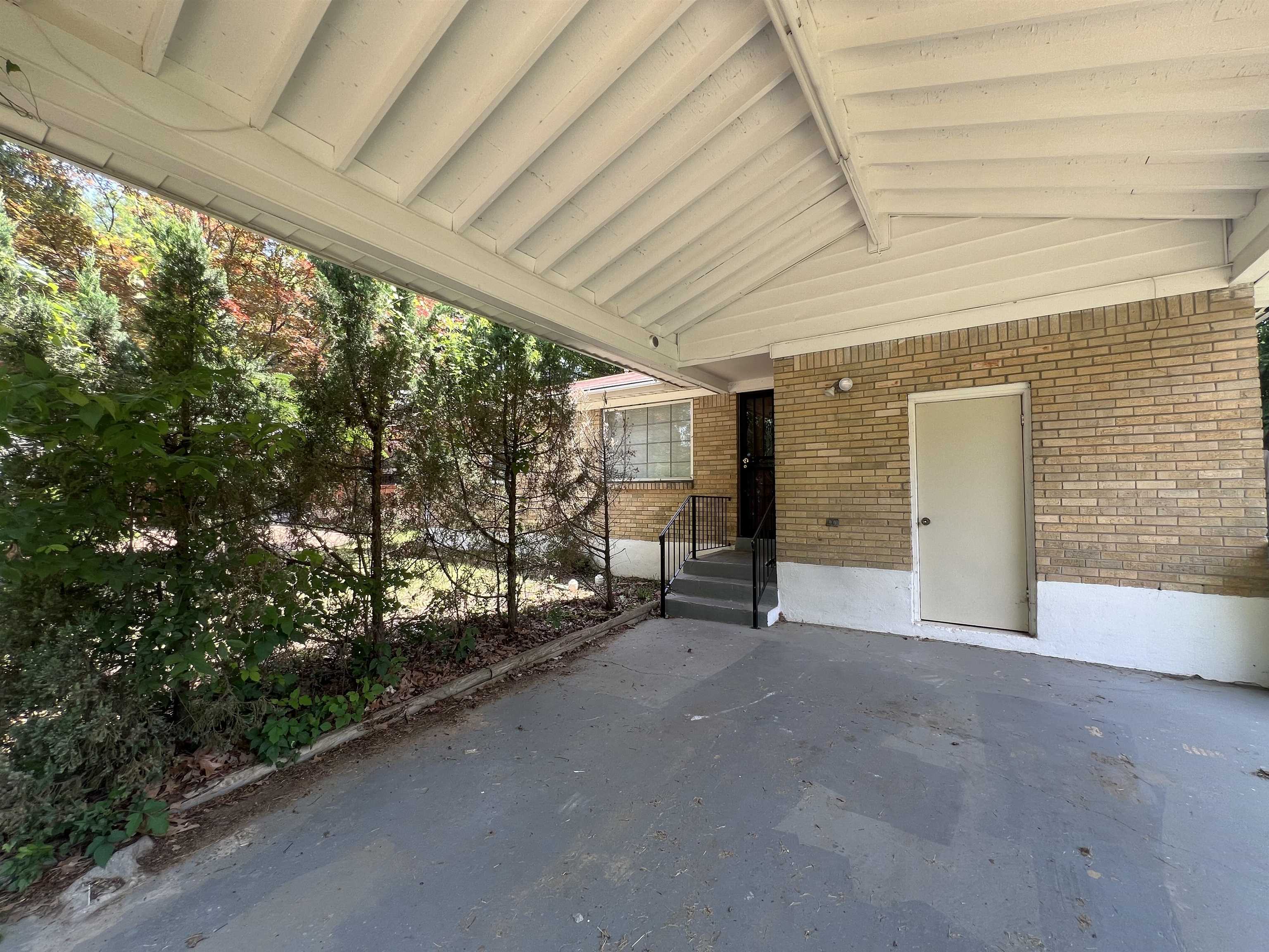 2310 Theda Ave Property Photo 2