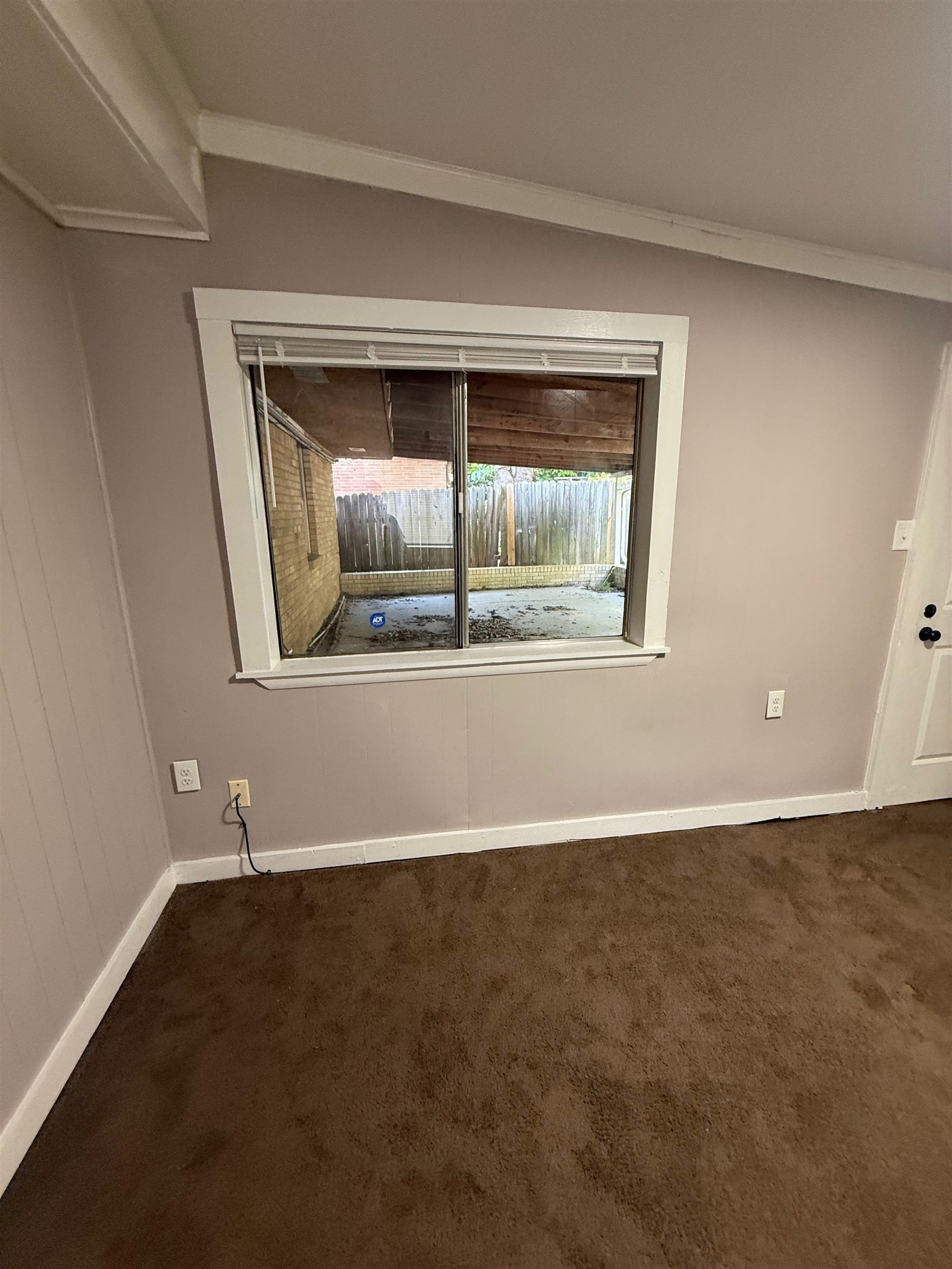 2310 Theda Ave Property Photo 9