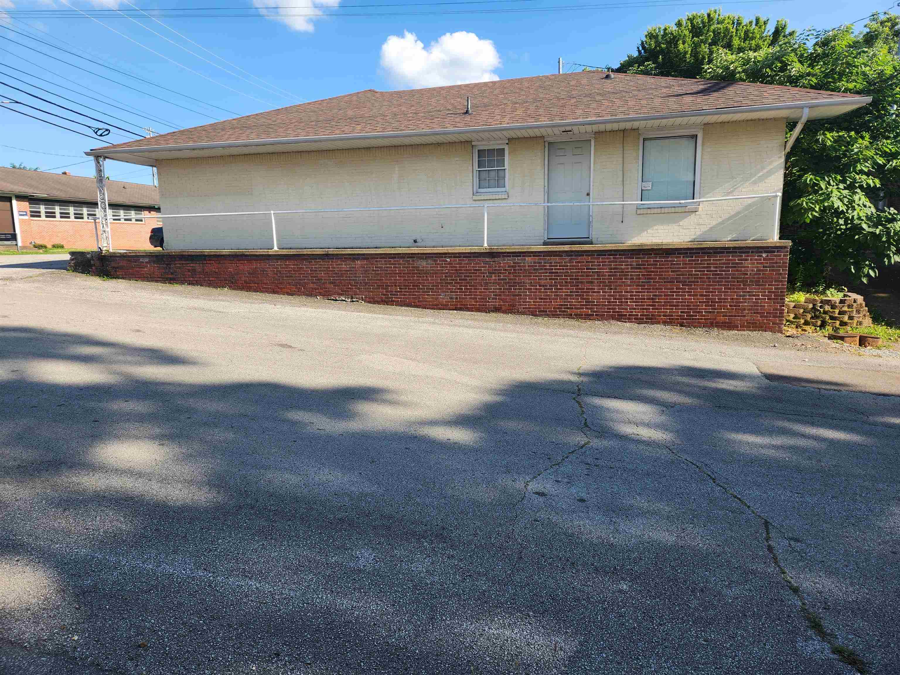 111 Wilson - Ave 107 Property Photo 2