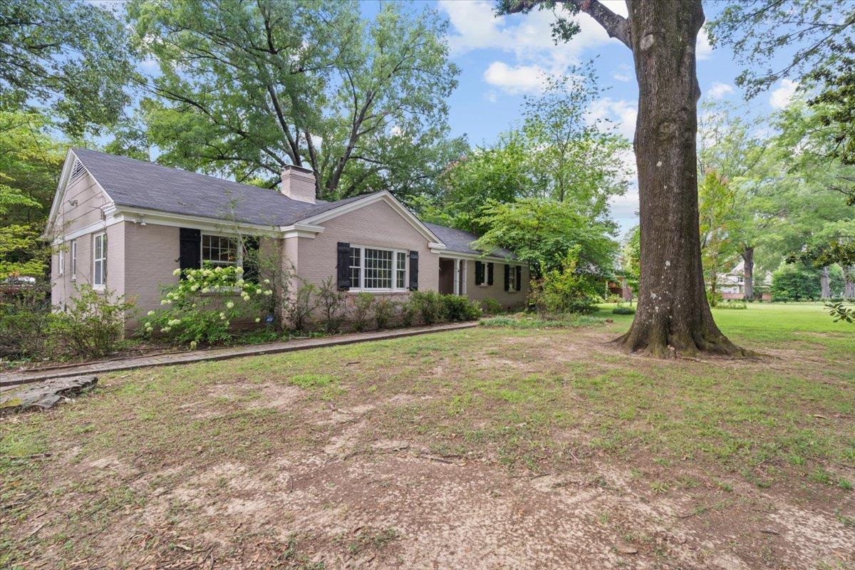 4545 Park Ave Property Photo 4