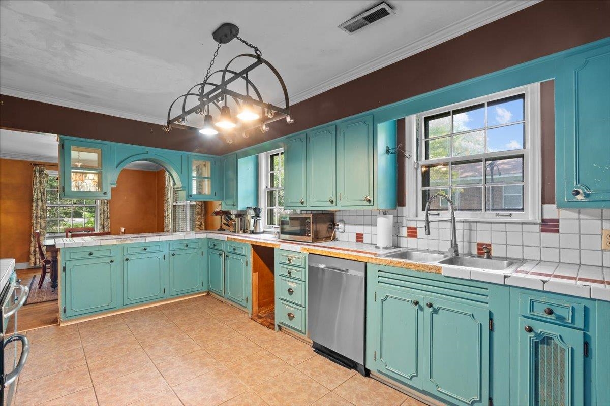 4545 Park Ave Property Photo 13