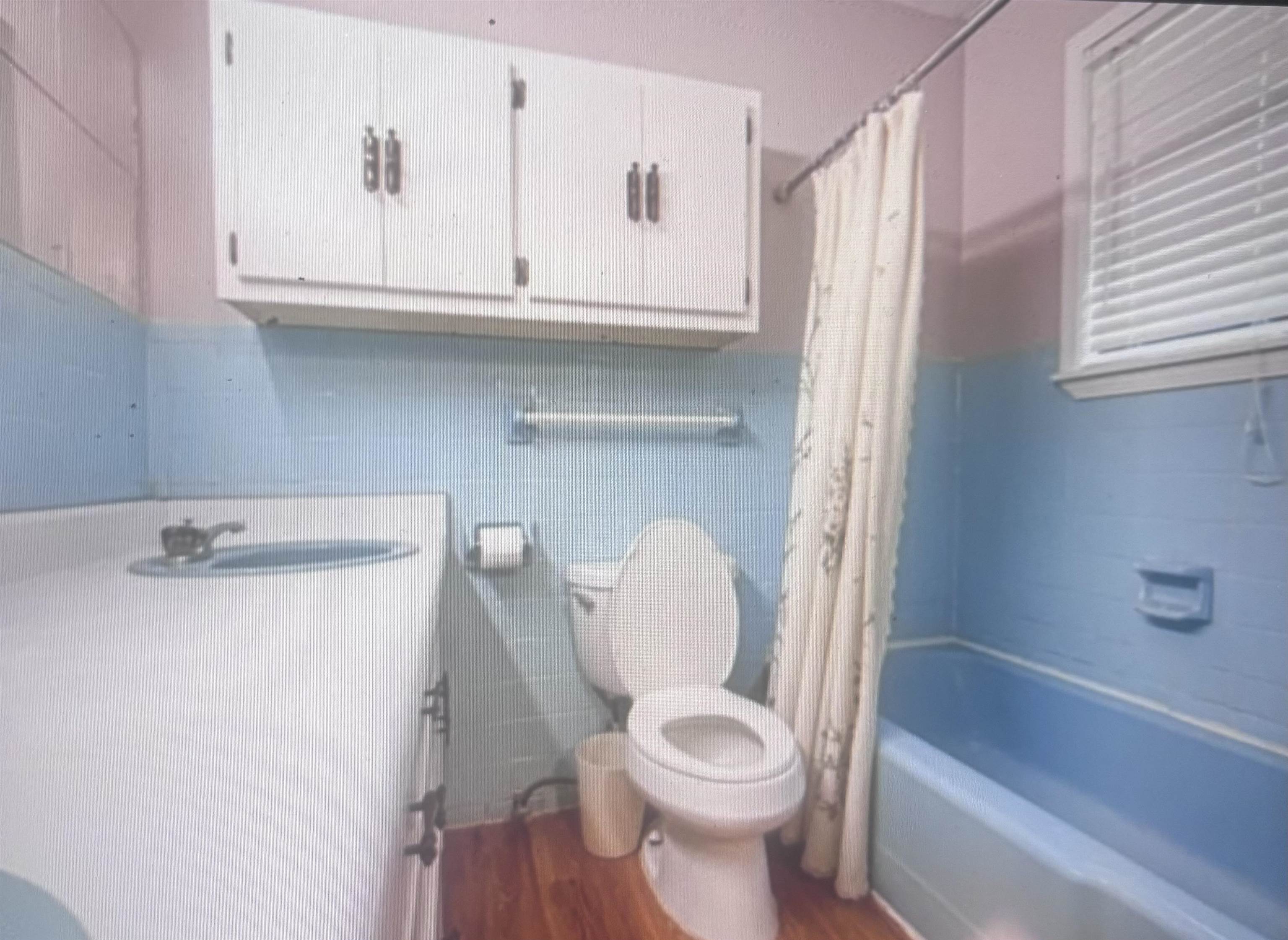 494 Fernwood Ave Property Photo 5