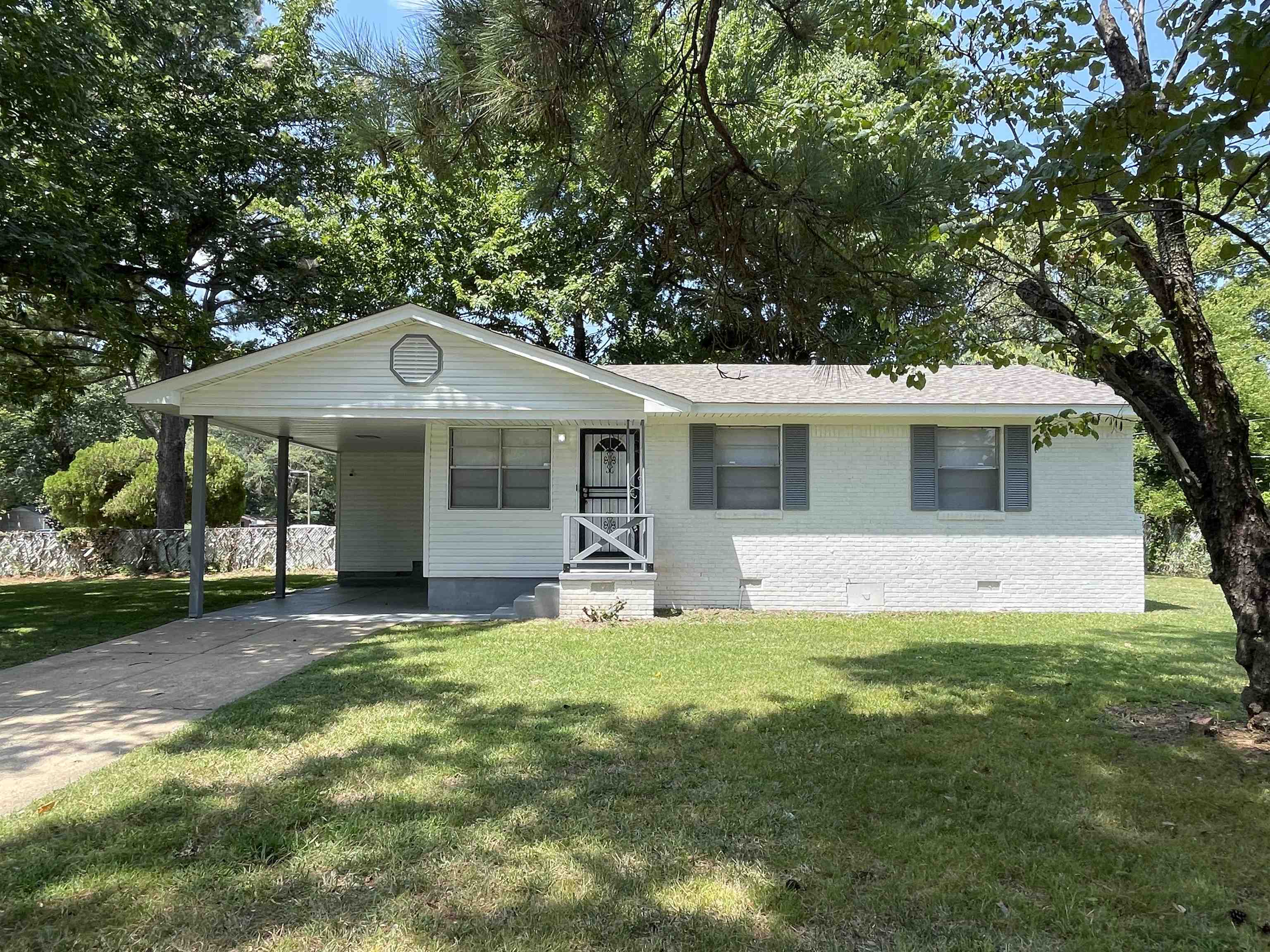 3981 HAMMETT DR Property Photo 1