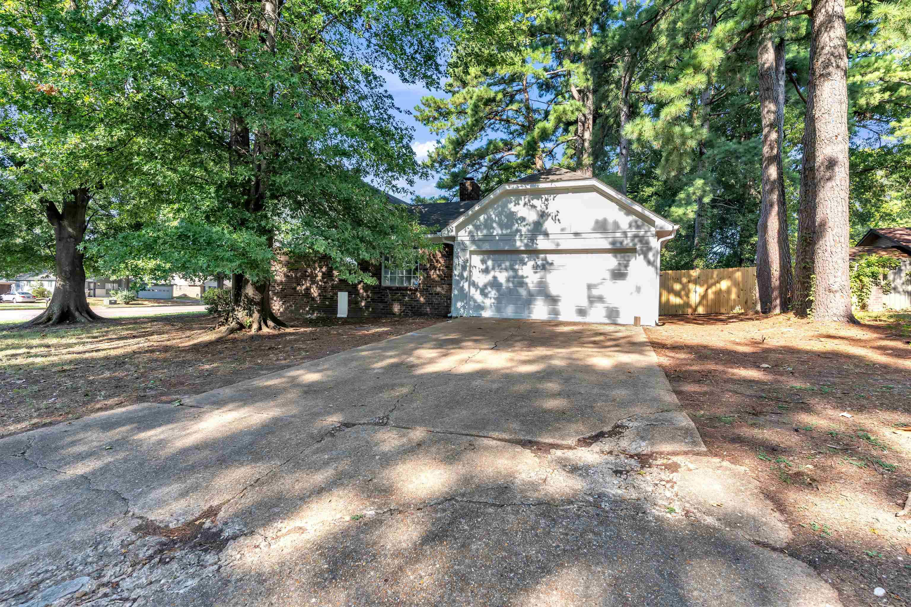 5324 Yale Rd Property Photo 3