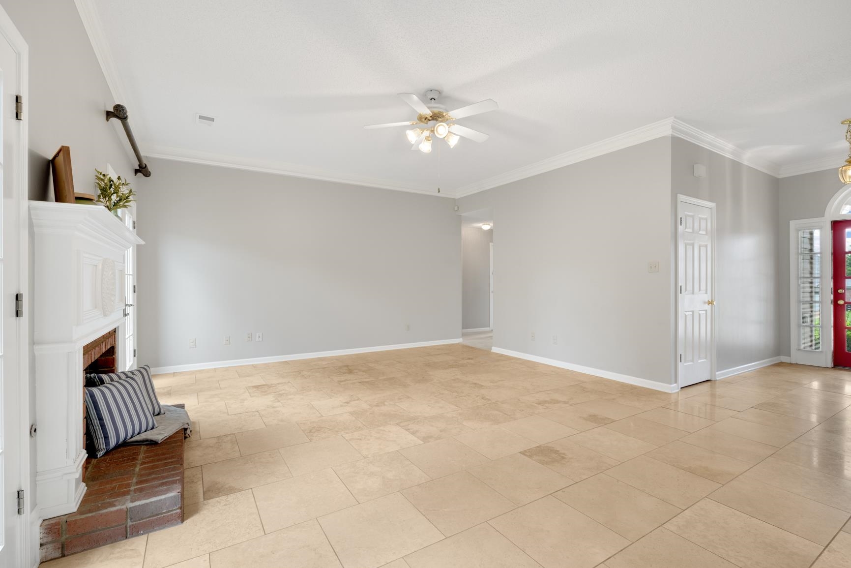 6681 Stonetrace Dr Property Photo 6