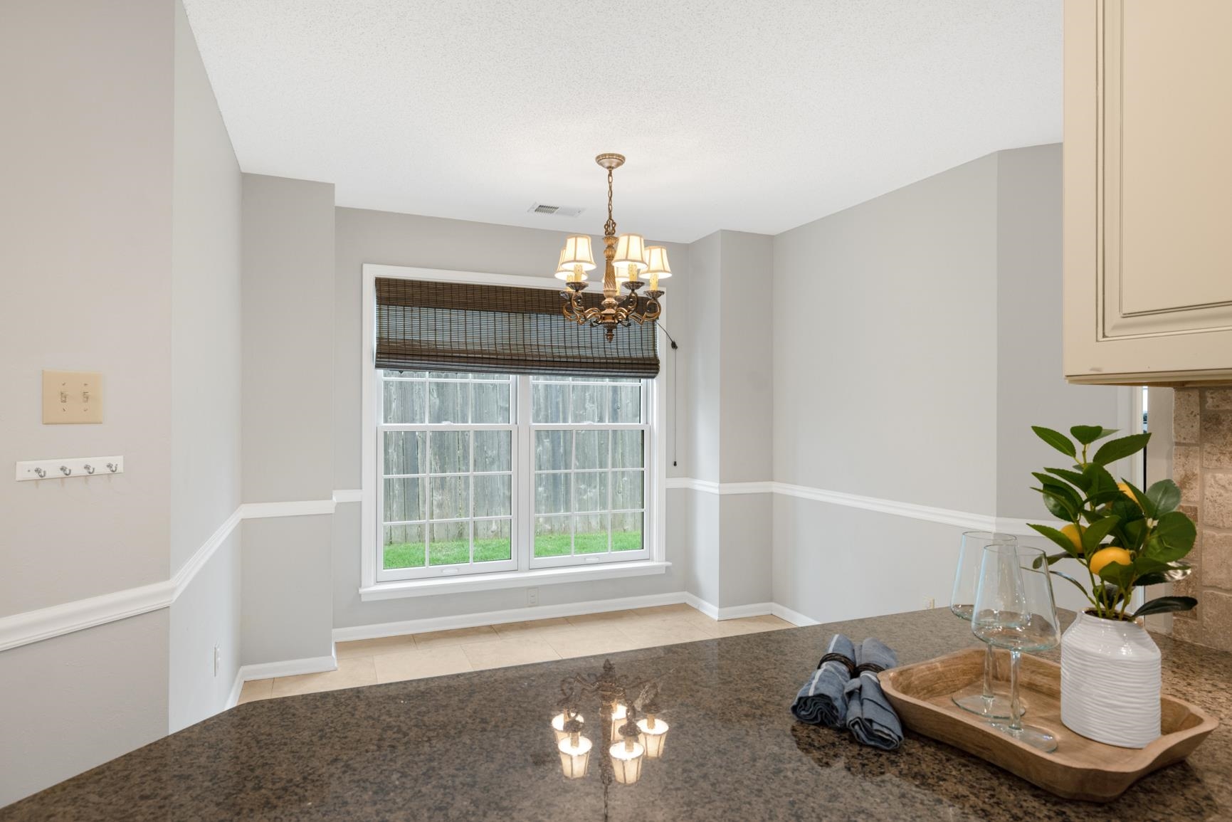 6681 Stonetrace Dr Property Photo 14