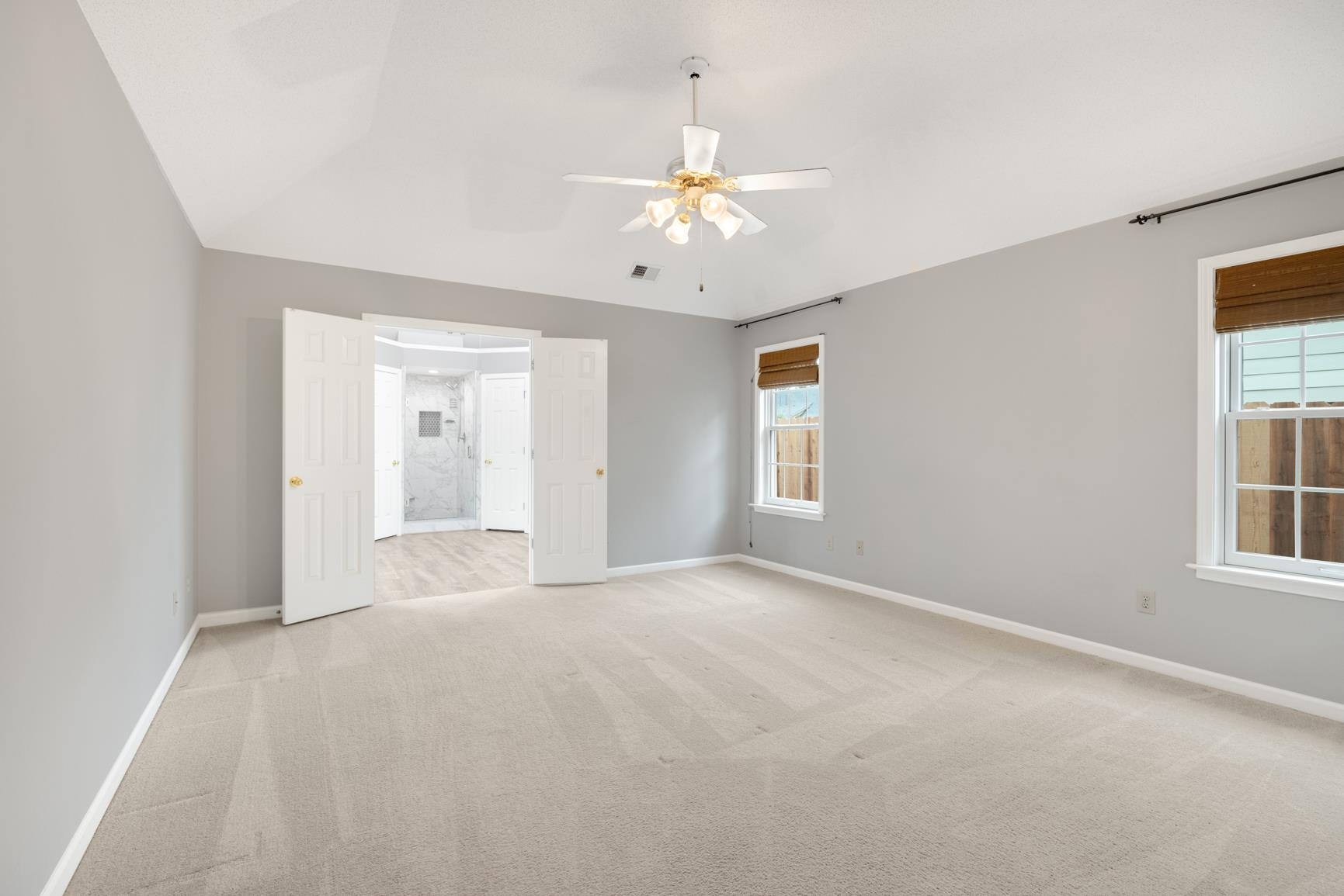 6681 Stonetrace Dr Property Photo 20