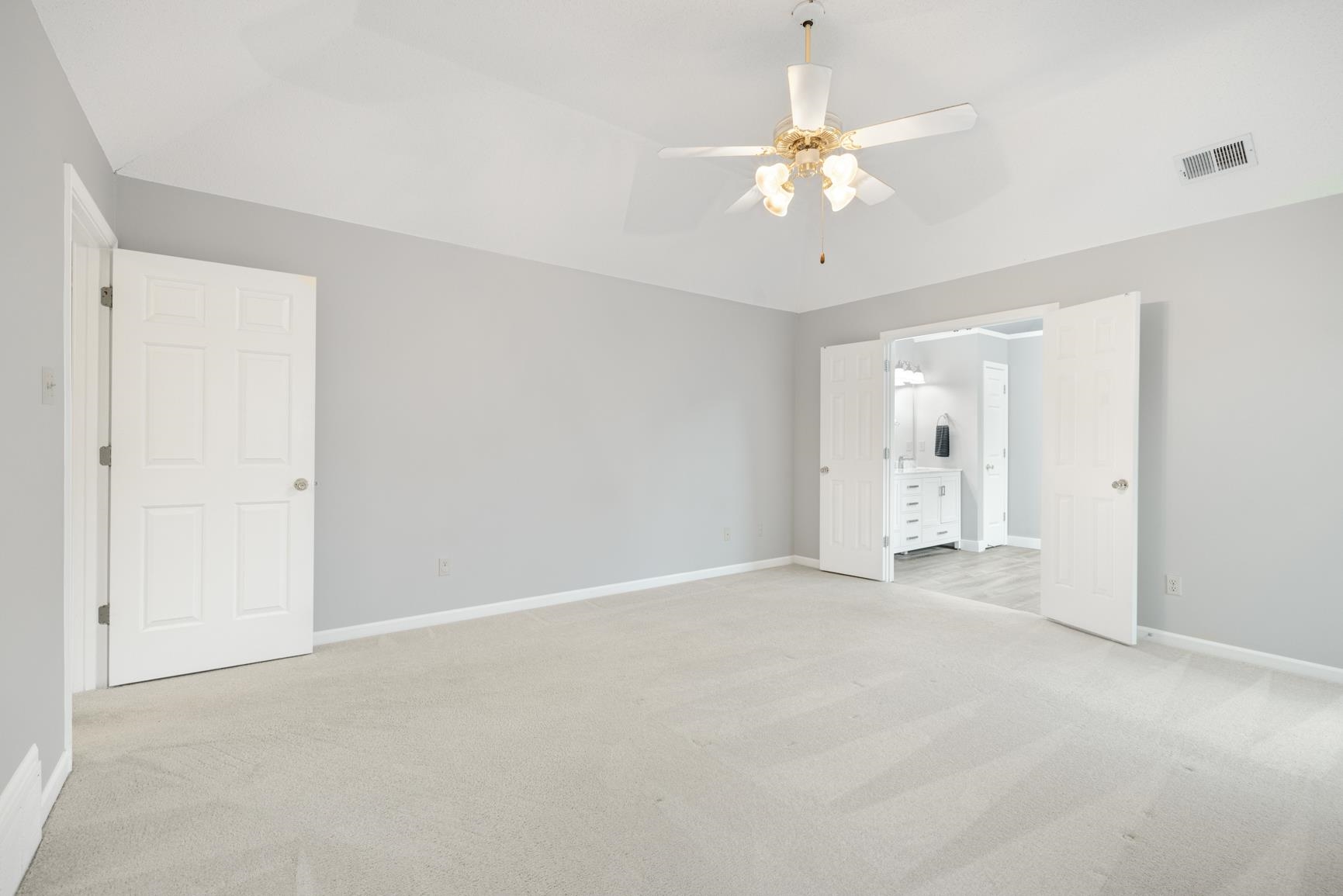 6681 Stonetrace Dr Property Photo 22