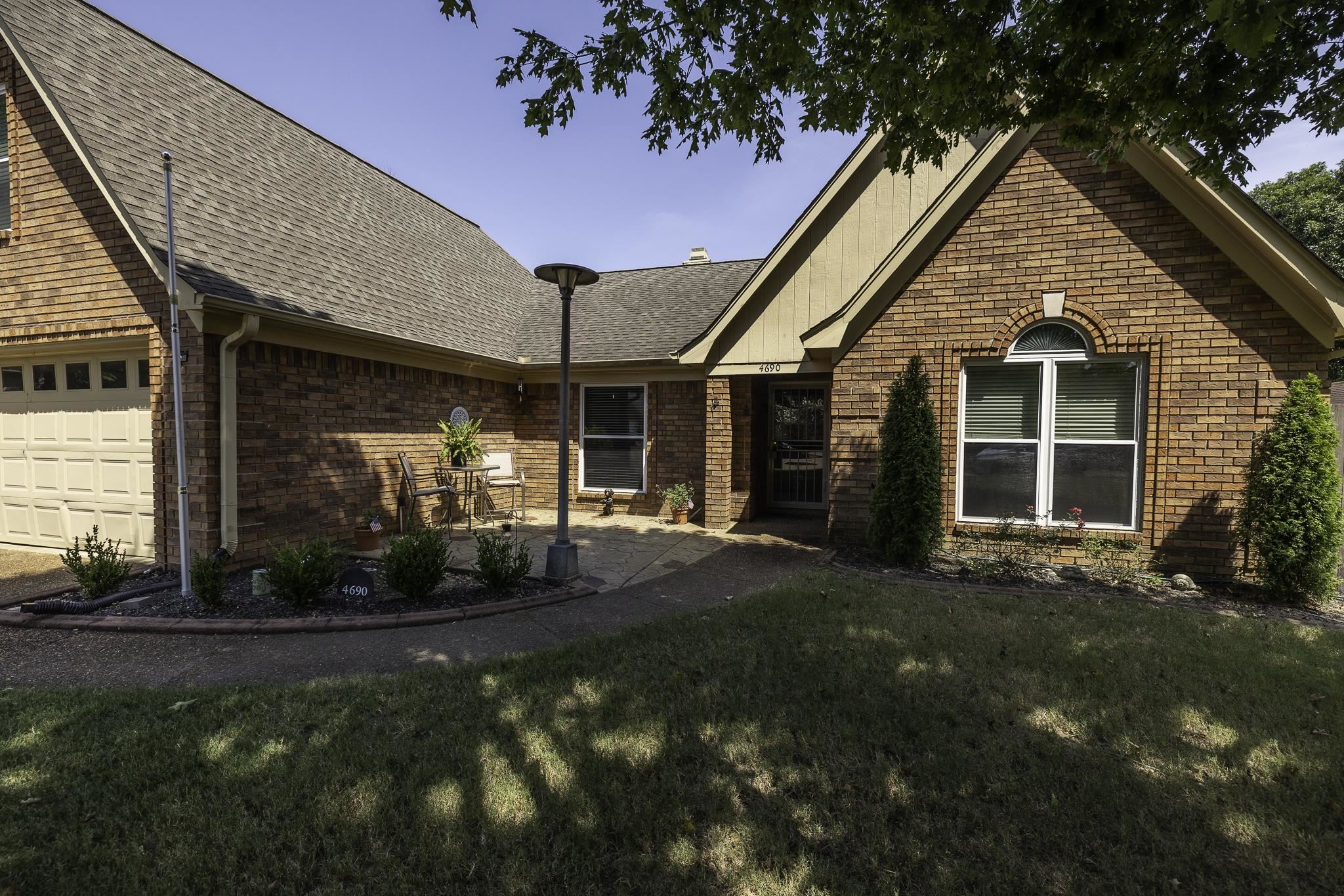 4690 Shadow Tree Cv Property Photo 1