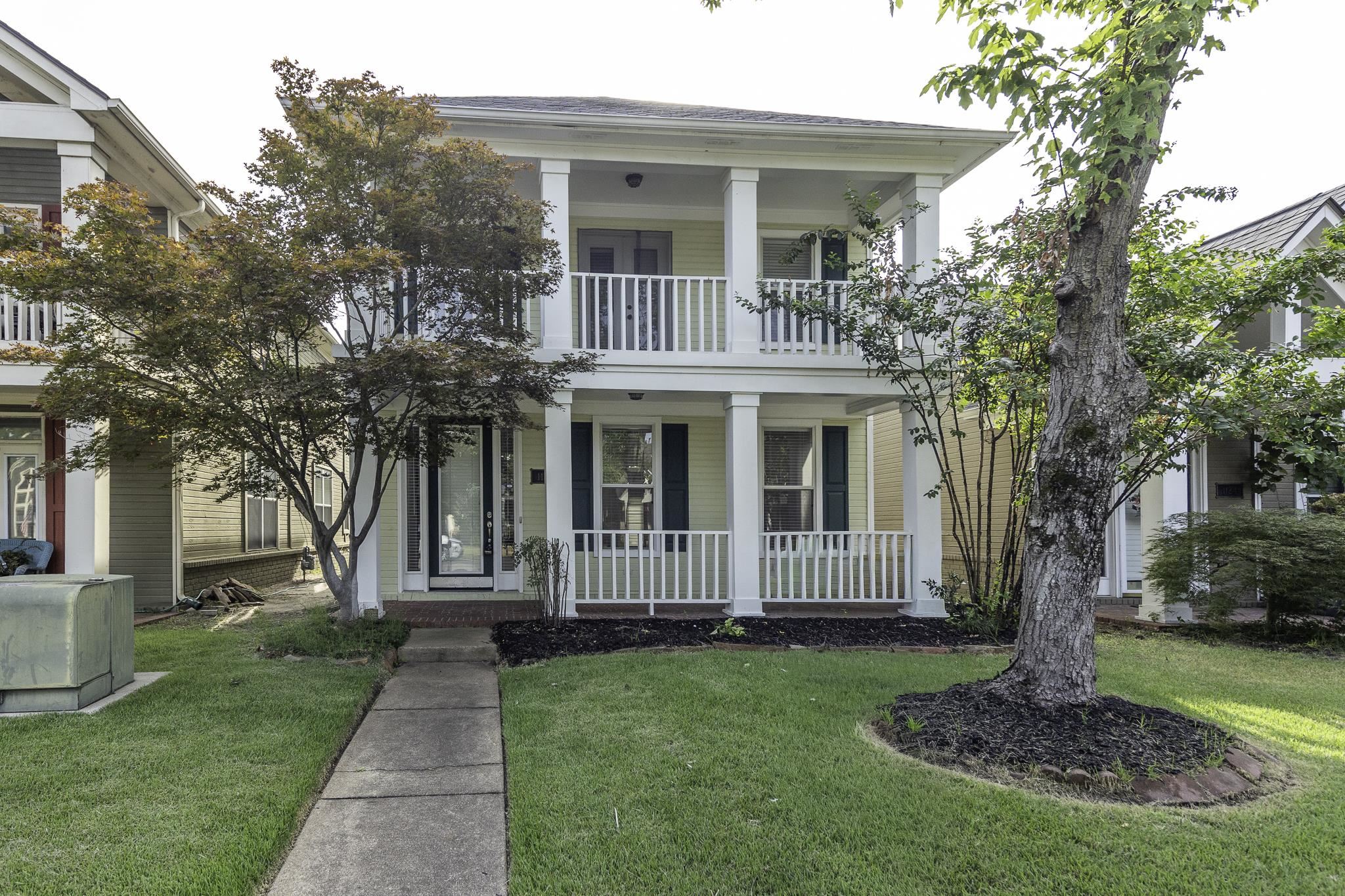 1128 E Island Pl Property Photo 1