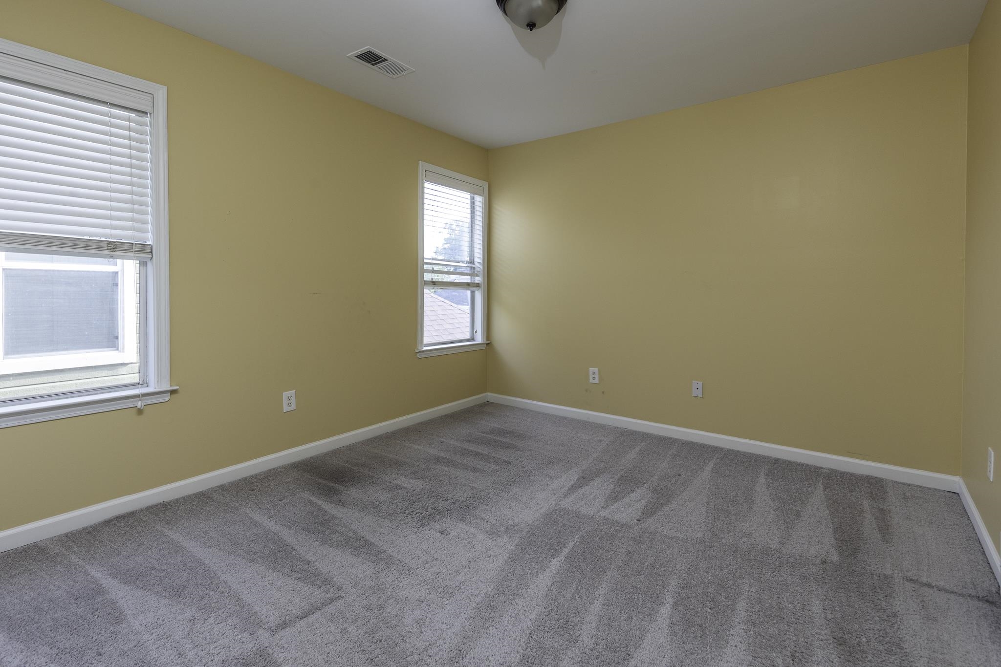 1128 E Island Pl Property Photo 18
