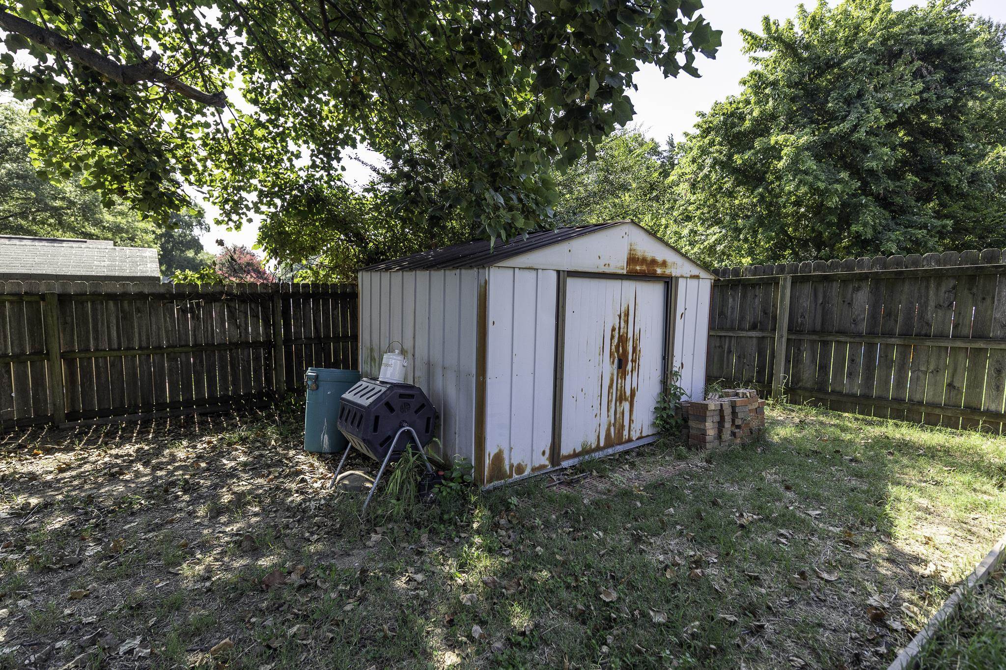 2954 Crowell St Property Photo 21