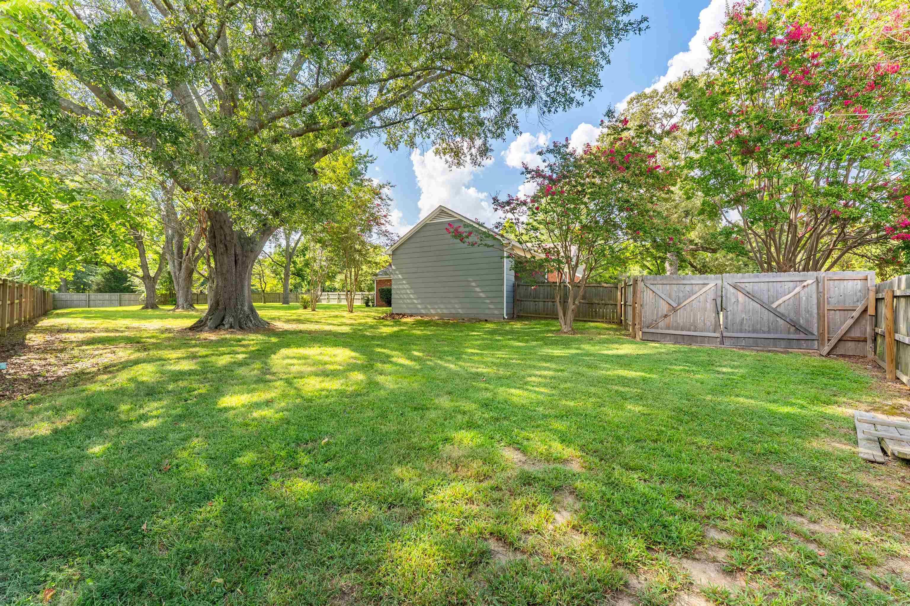8815 Macon Rd Property Photo 4