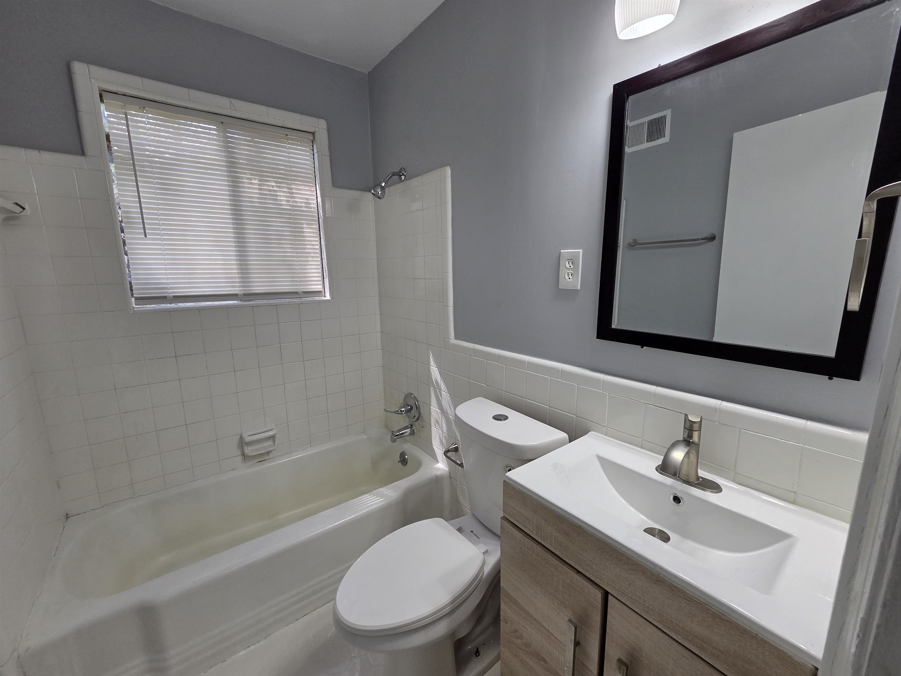 2993 Laurencekirk Rd Property Photo 3
