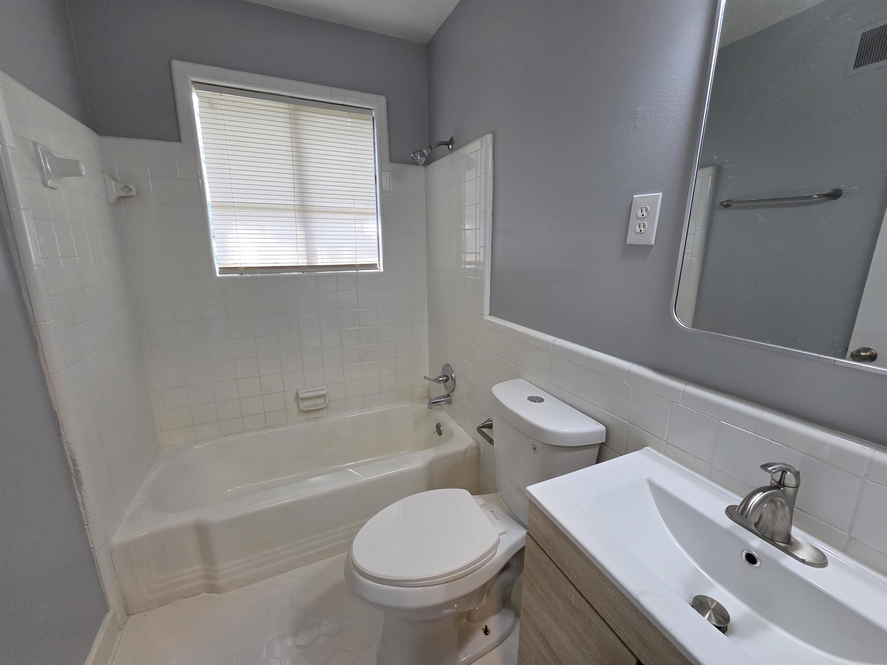 2993 Laurencekirk Rd Property Photo 11