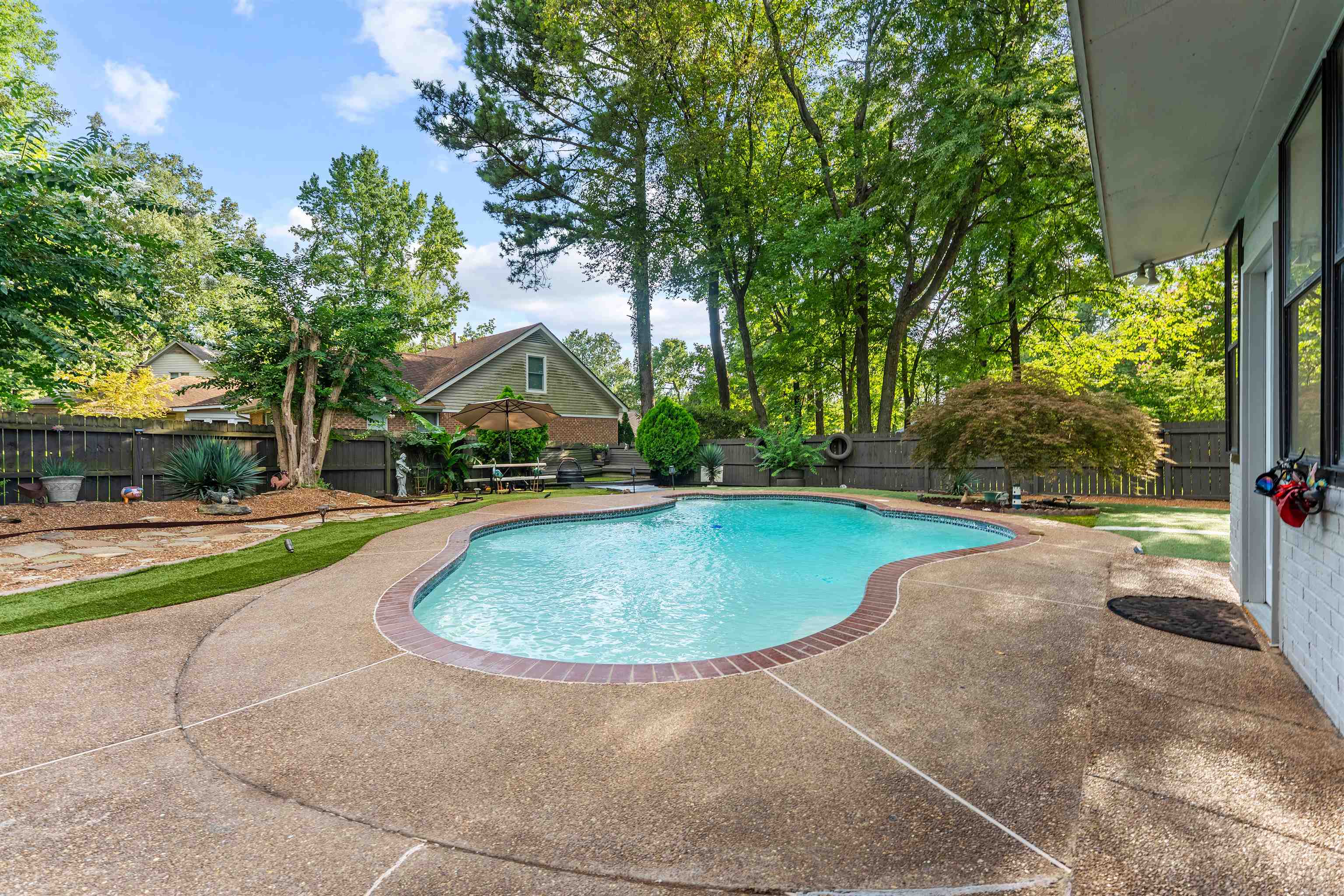 2818 Morning Woods Dr Property Photo 5