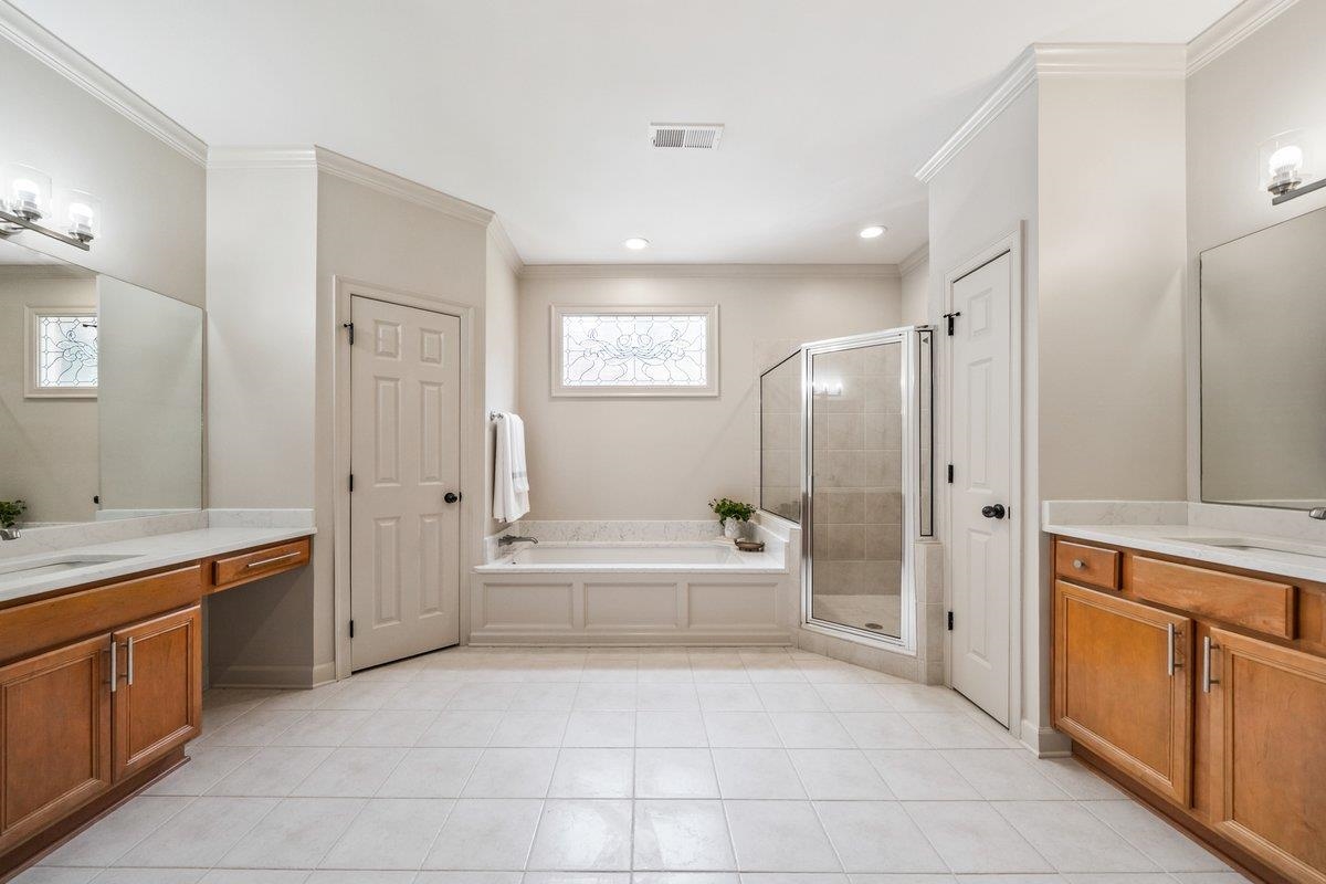 9027 E Grovelawn Cv Property Photo 17