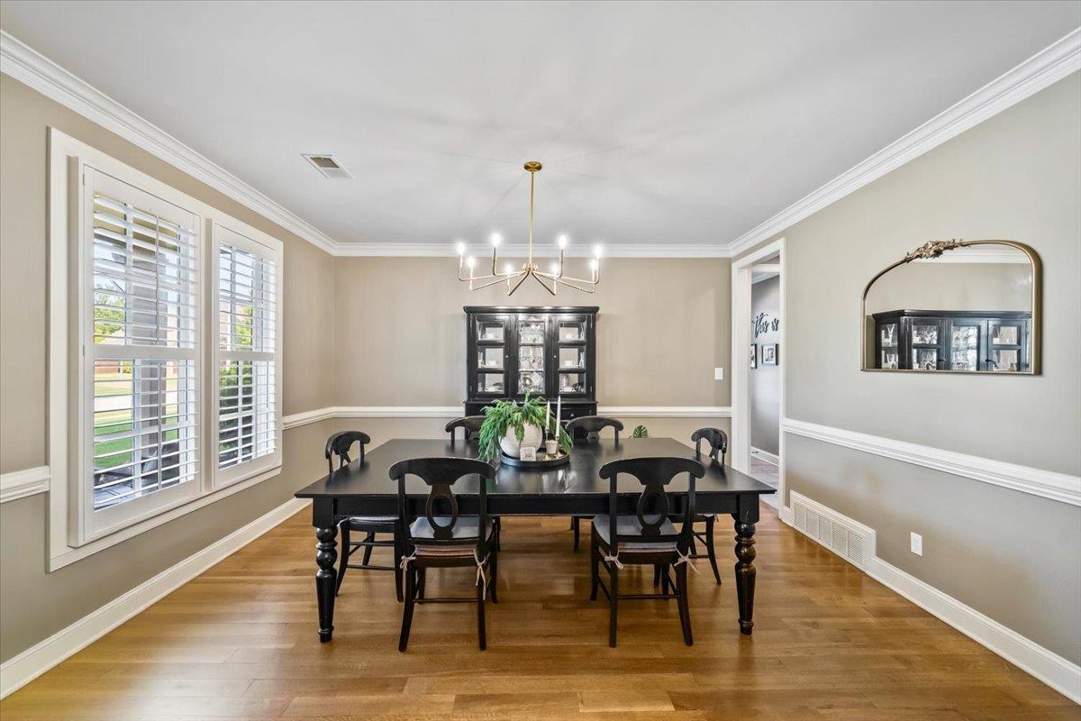 1736 Shoal Creek Ln Property Photo 8