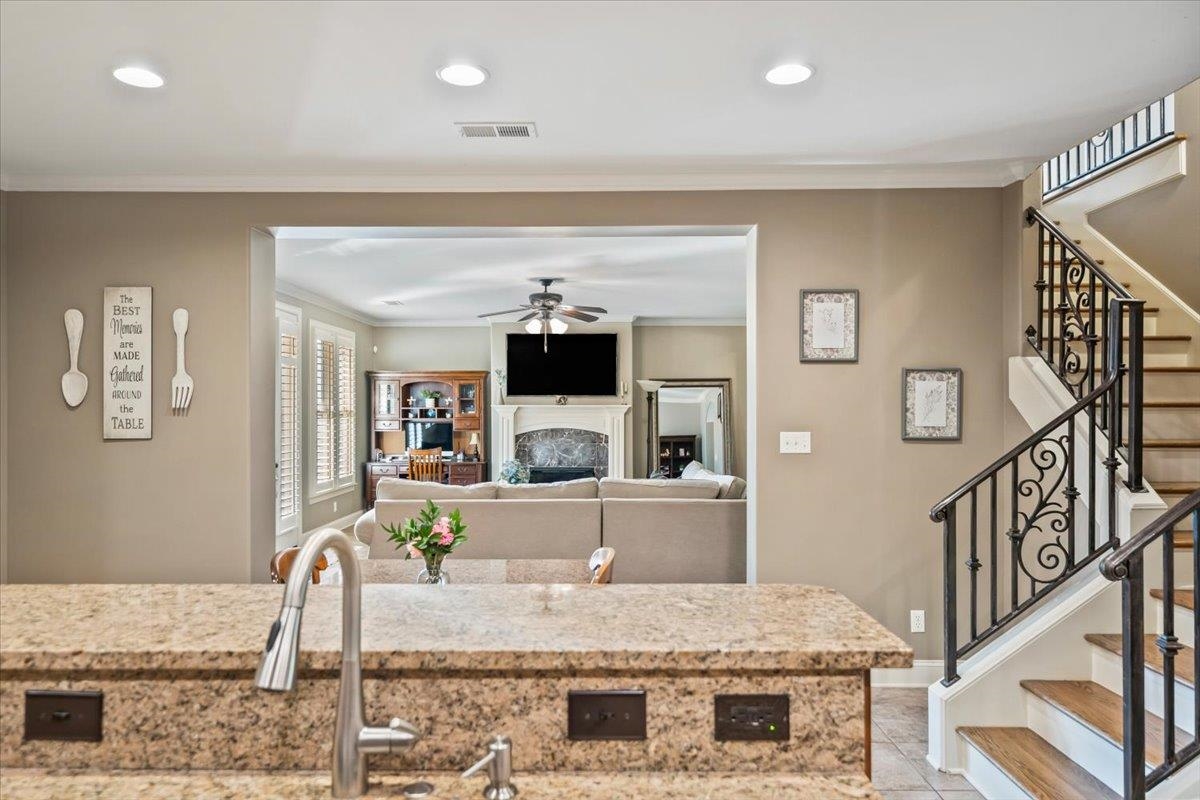 1736 Shoal Creek Ln Property Photo 16