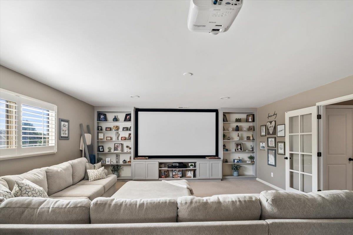 1736 Shoal Creek Ln Property Photo 28