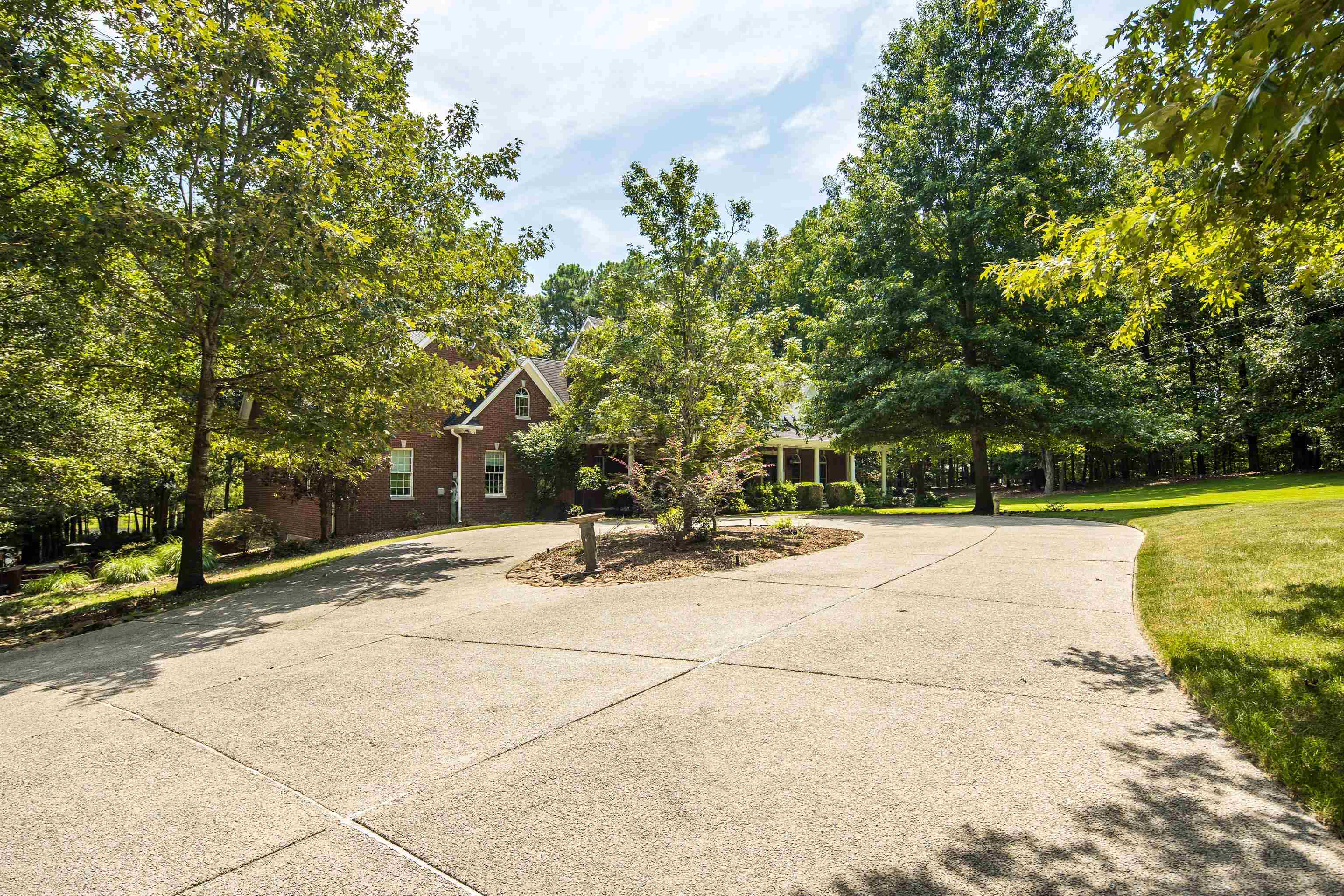 11195 Barbara Cv Property Photo 3