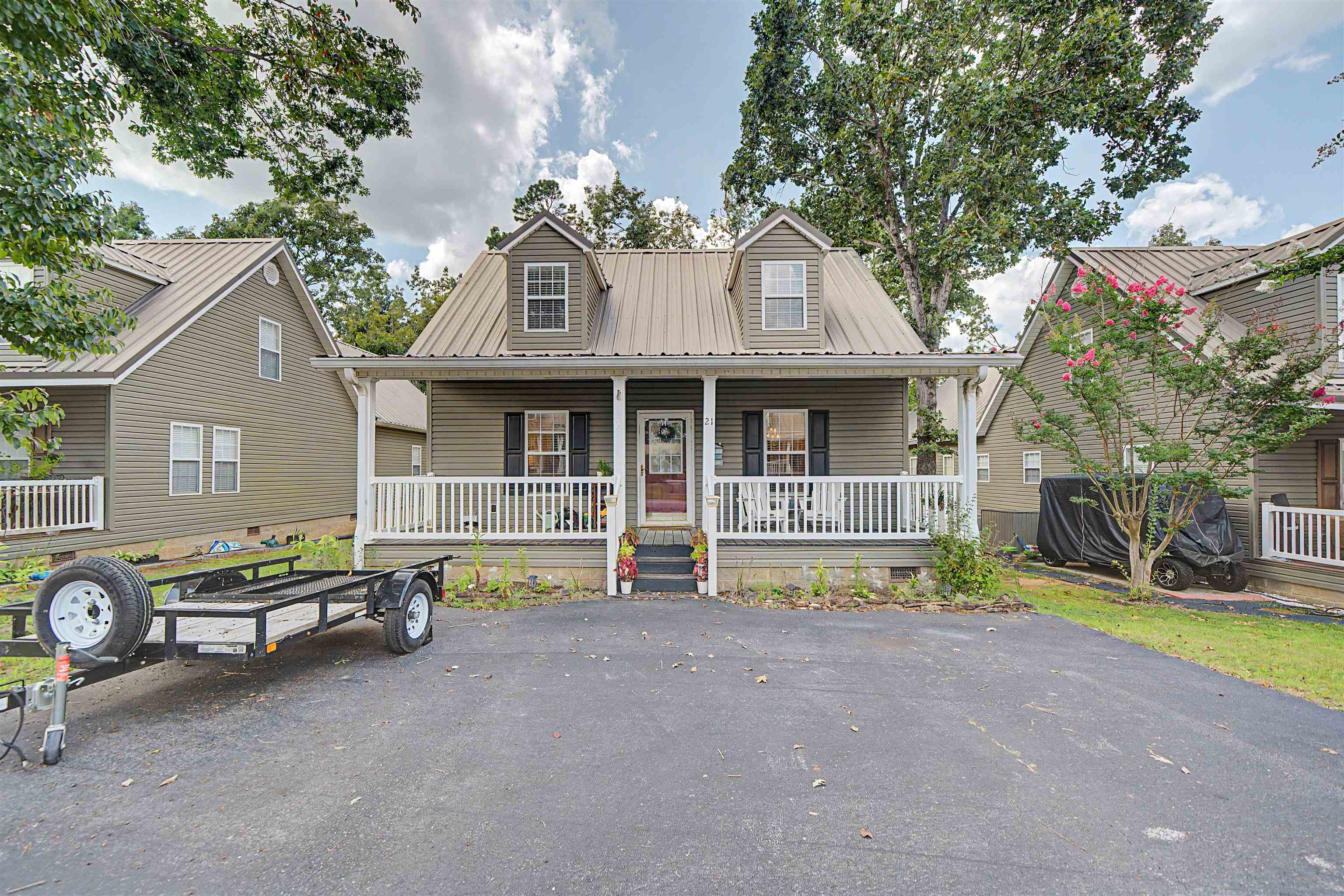 21 TAMARA TRL Property Photo 1