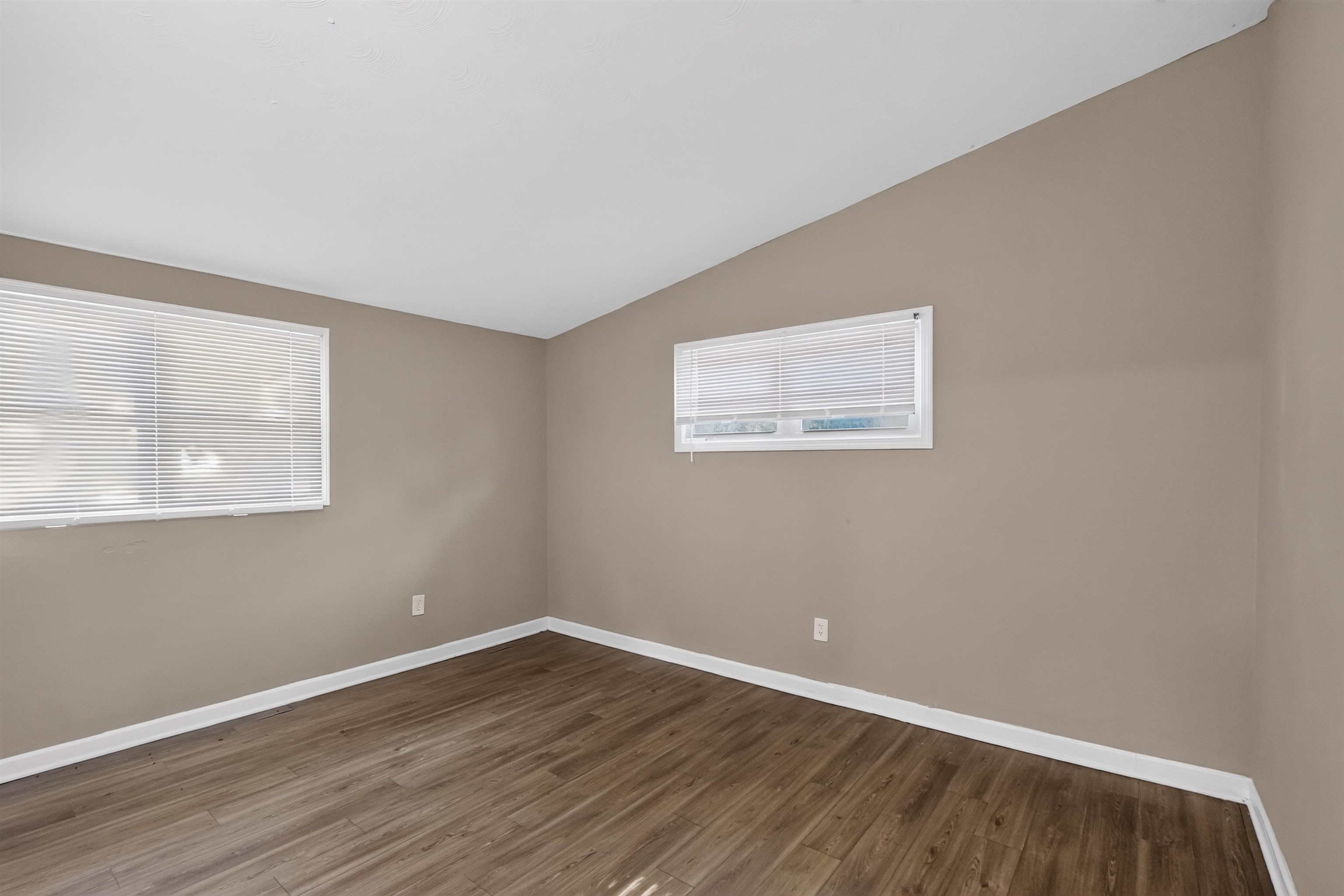 779 Ledbetter Ave Property Photo 10