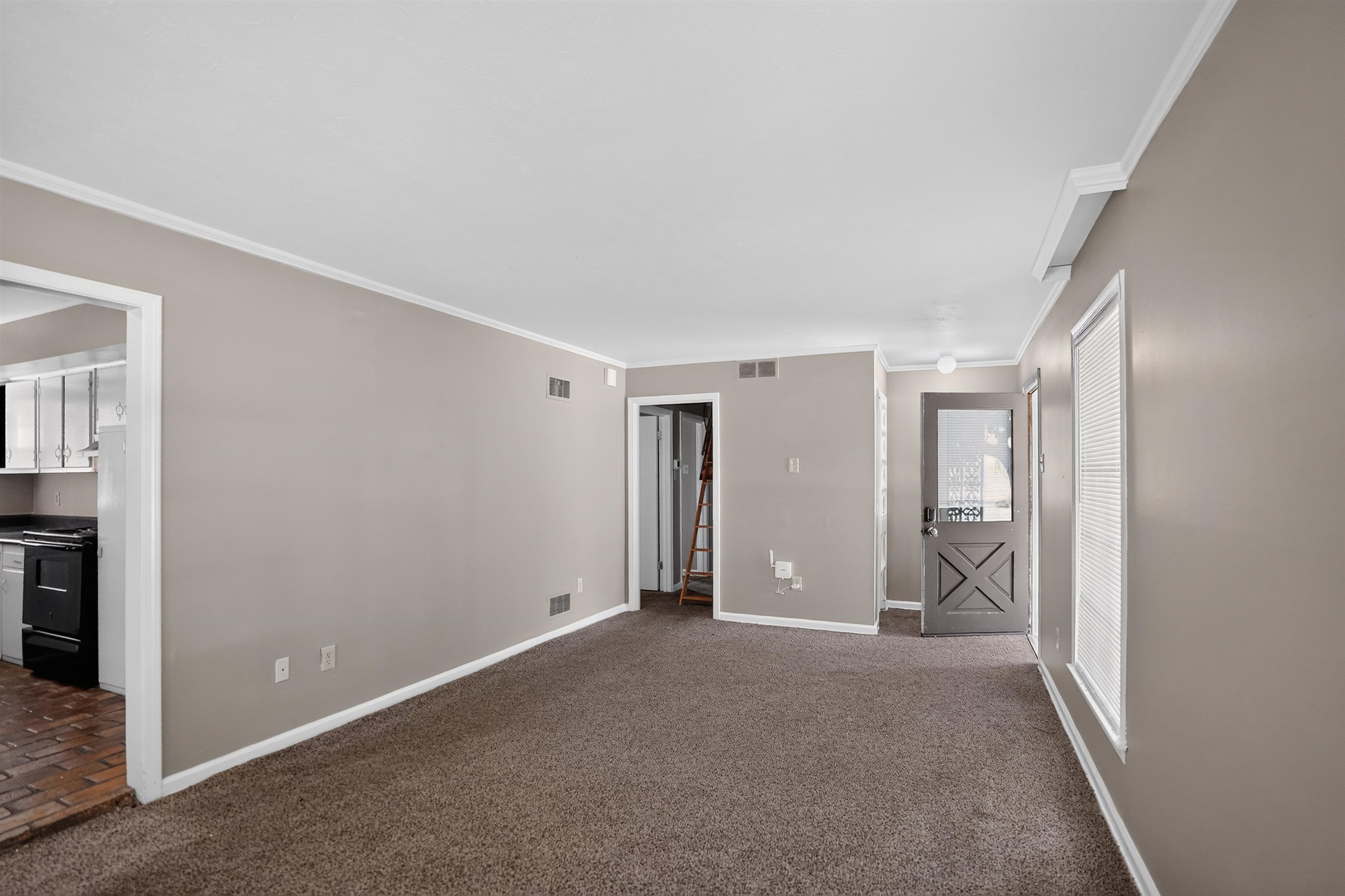3244 Boxdale St Property Photo 7