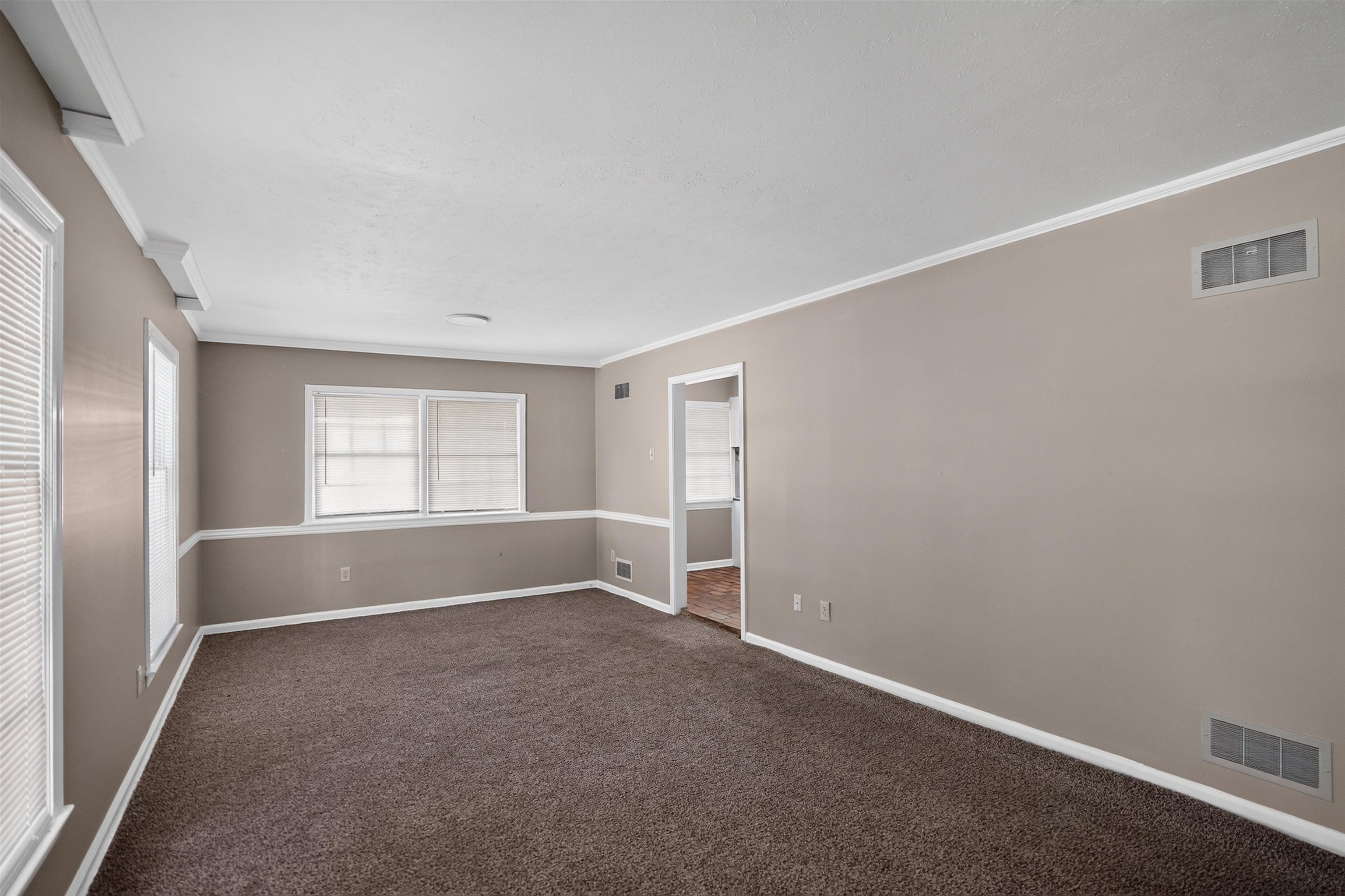 3244 Boxdale St Property Photo 8