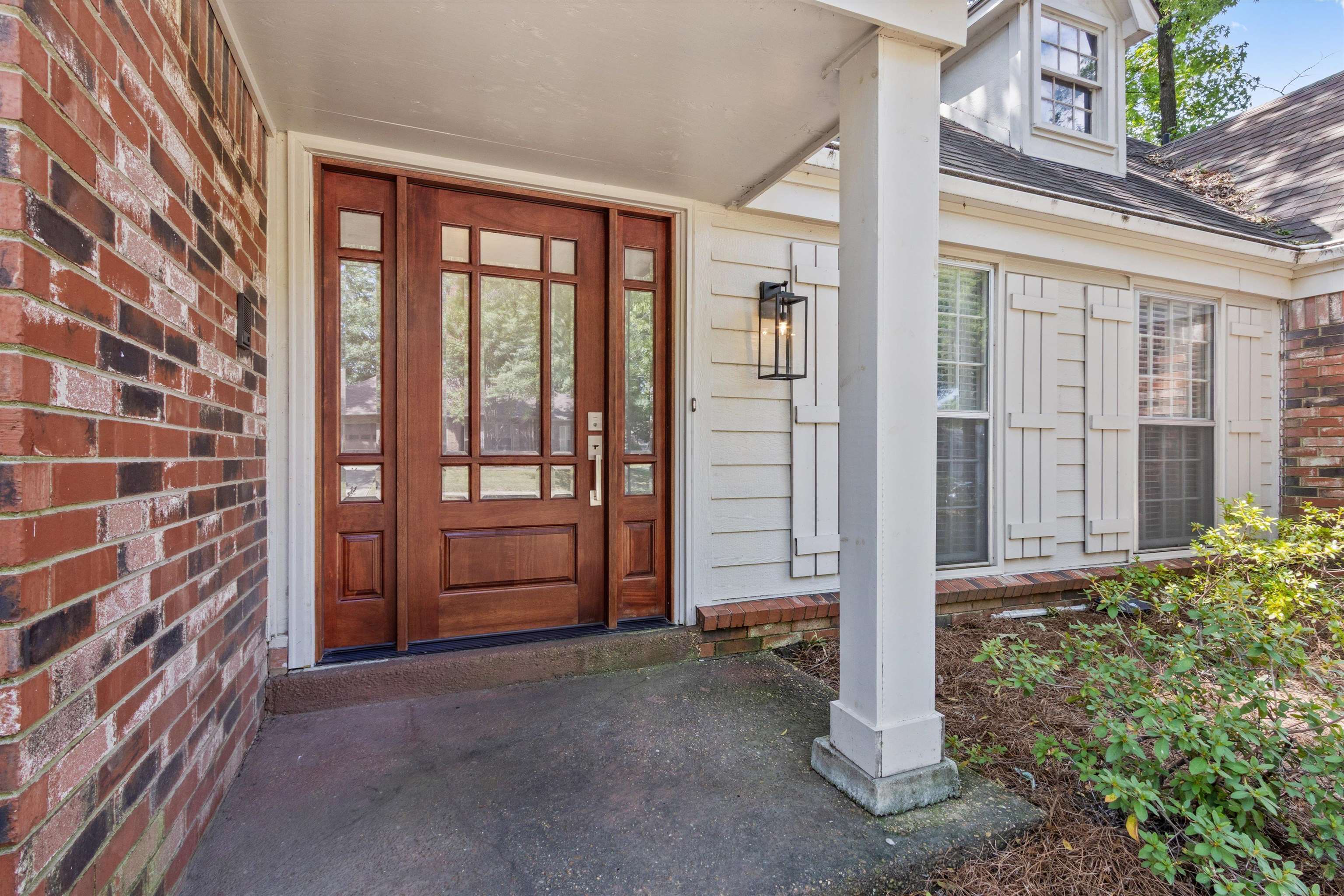 5993 Bridle Path Dr Property Photo 4