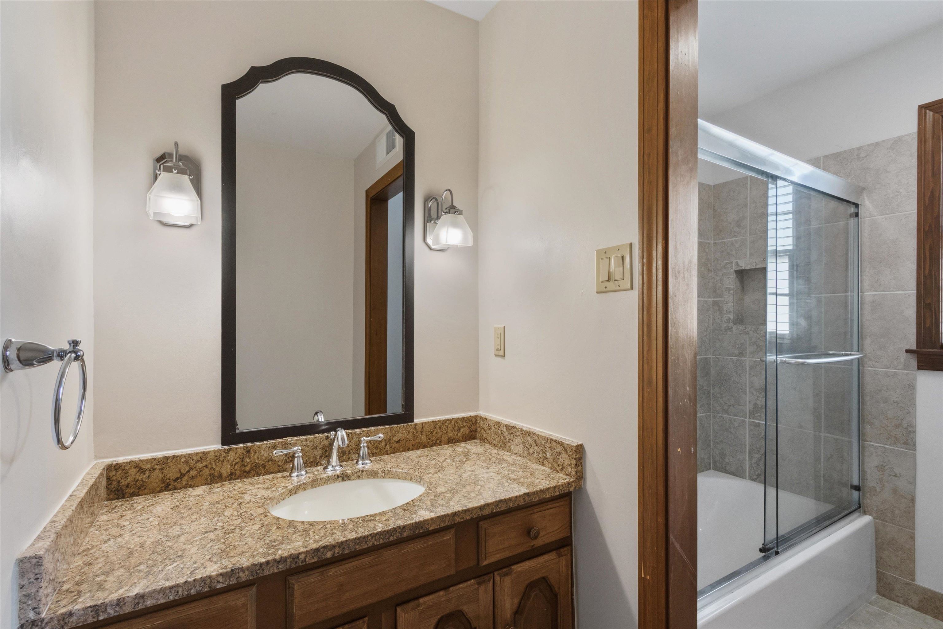 5993 Bridle Path Dr Property Photo 22