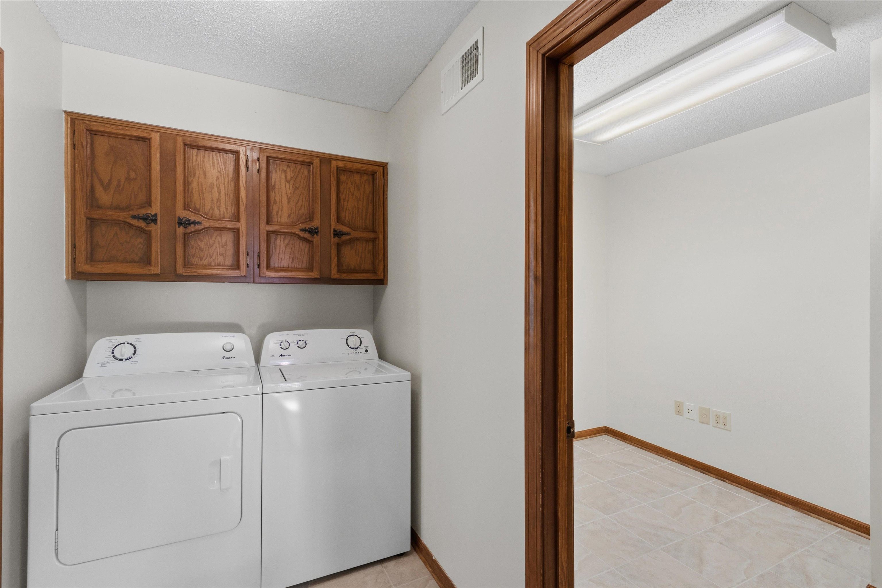 5993 Bridle Path Dr Property Photo 24