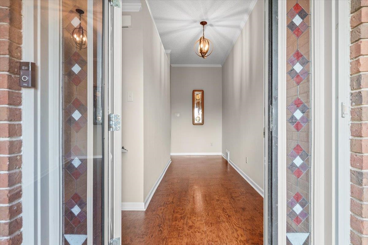 6484 Gillia Cir Property Photo 4