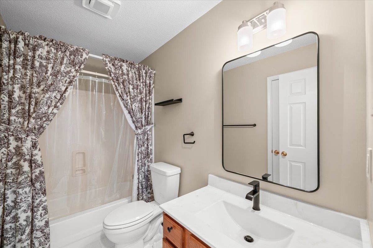 6484 Gillia Cir Property Photo 24