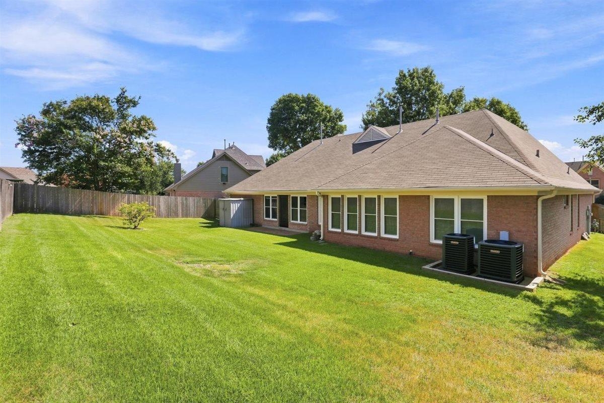 9882 Windward Slope Dr Property Photo 32
