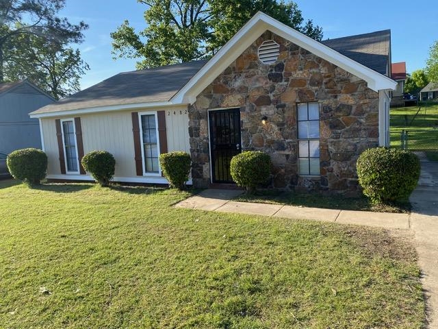 2482 REDVERS AVE Property Photo 1
