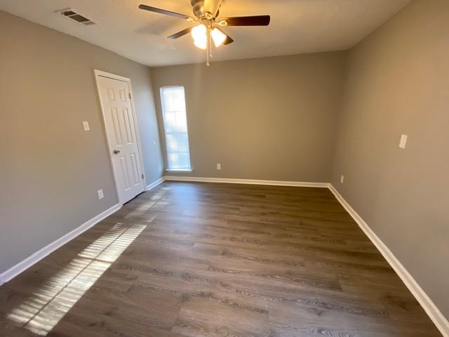 2482 Redvers Ave Property Photo 2