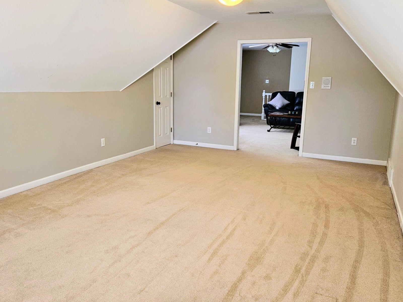 1807 Campden Dr Property Photo 16