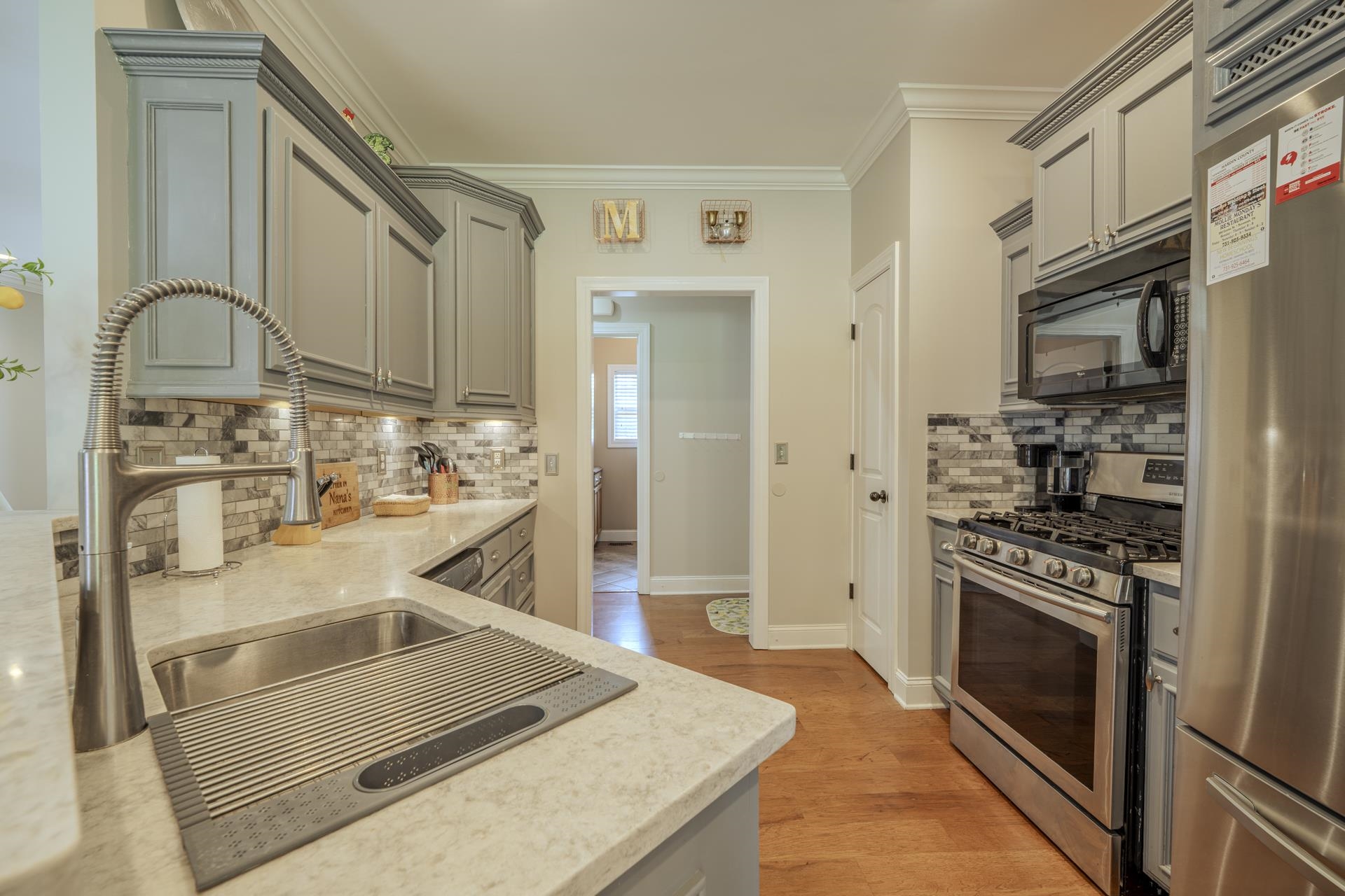 625 Twelve Oaks Dr Property Photo 2