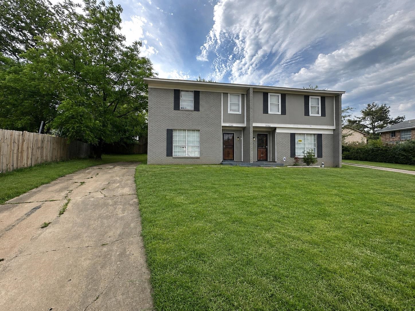 3760-3762 MAPLE LEAF CV Property Photo 1