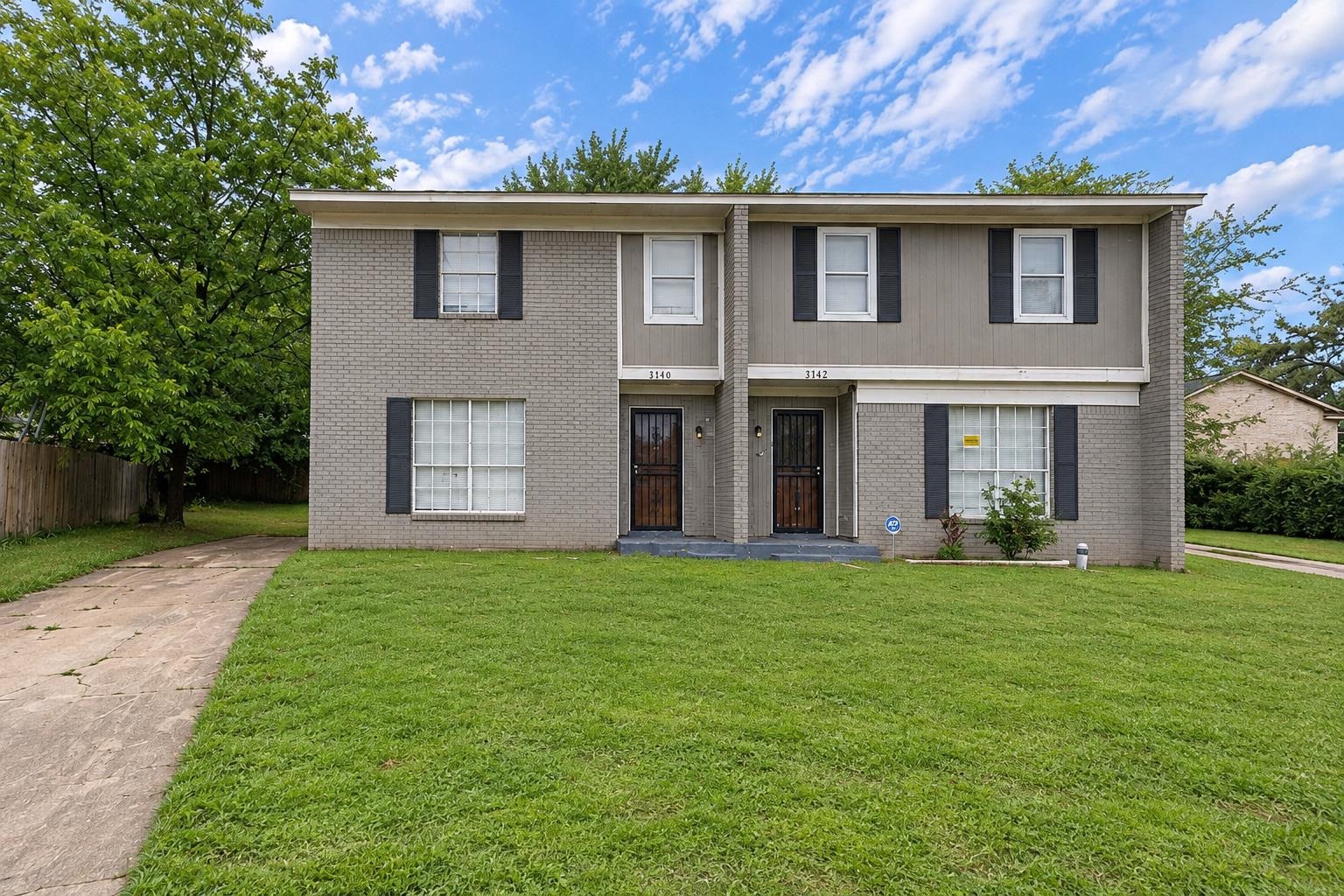 3760-3762 MAPLE LEAF CV Property Photo 1