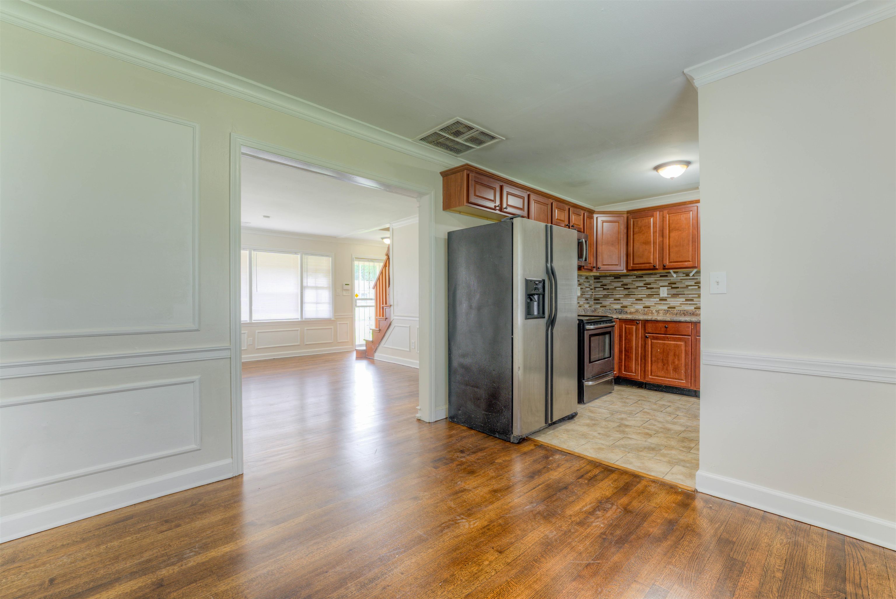 1261 W Perkins Rd Property Photo 5