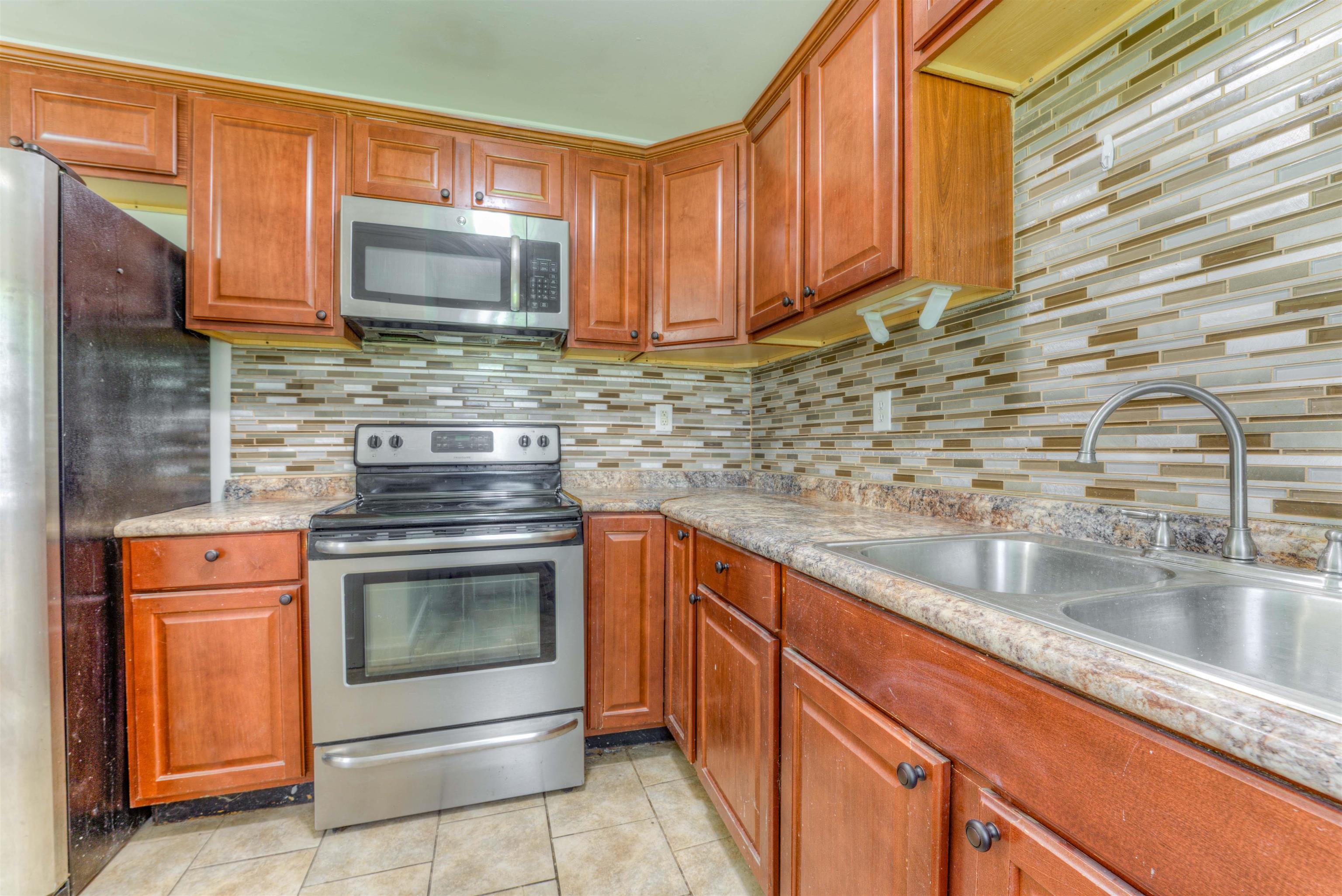 1261 W Perkins Rd Property Photo 6