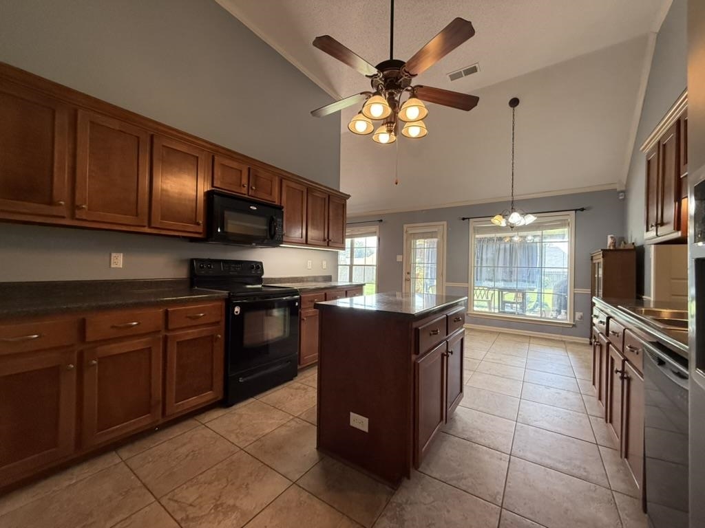 435 Terry Rd Property Photo 10
