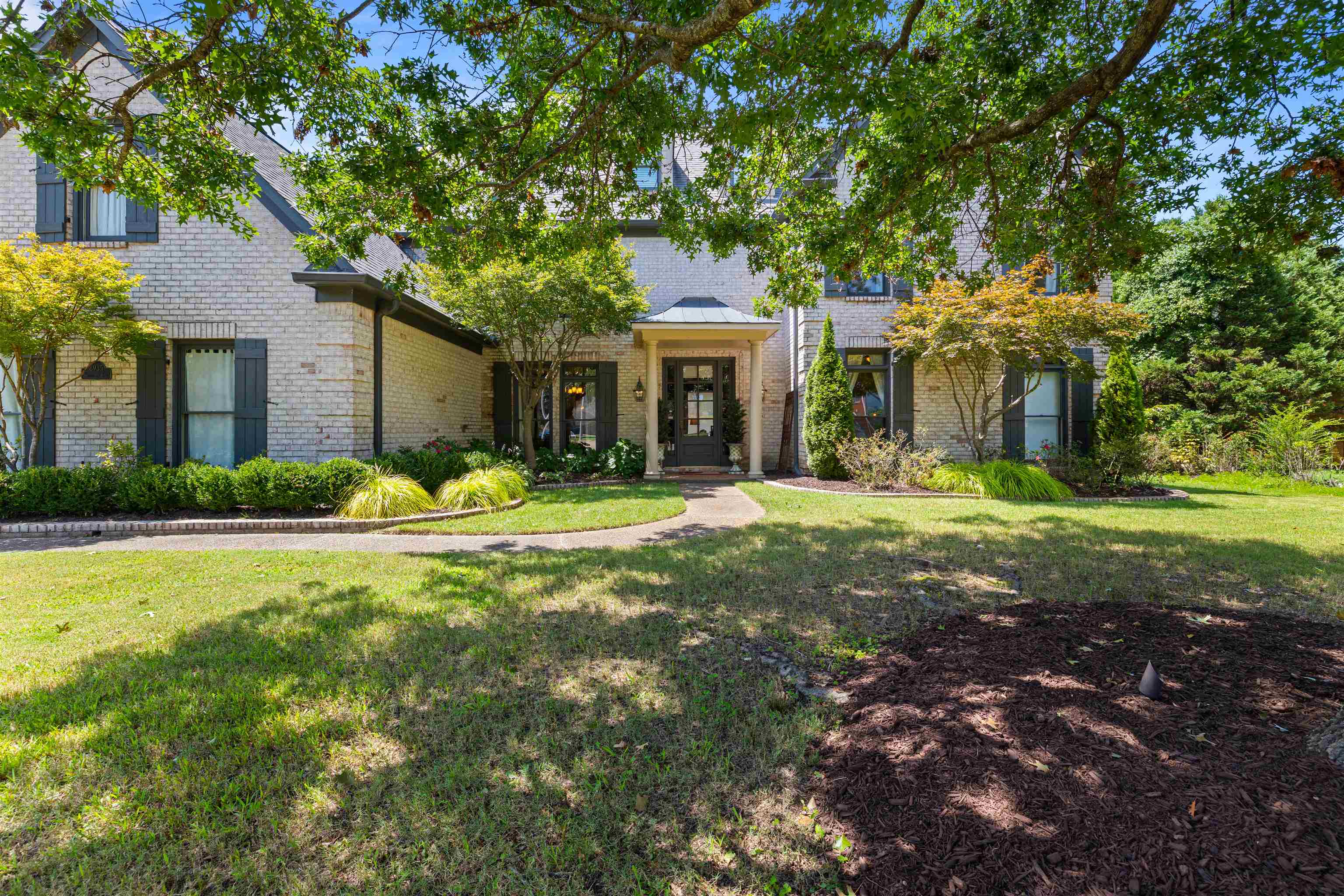 8935 W Grovelawn Cv W Property Photo 3