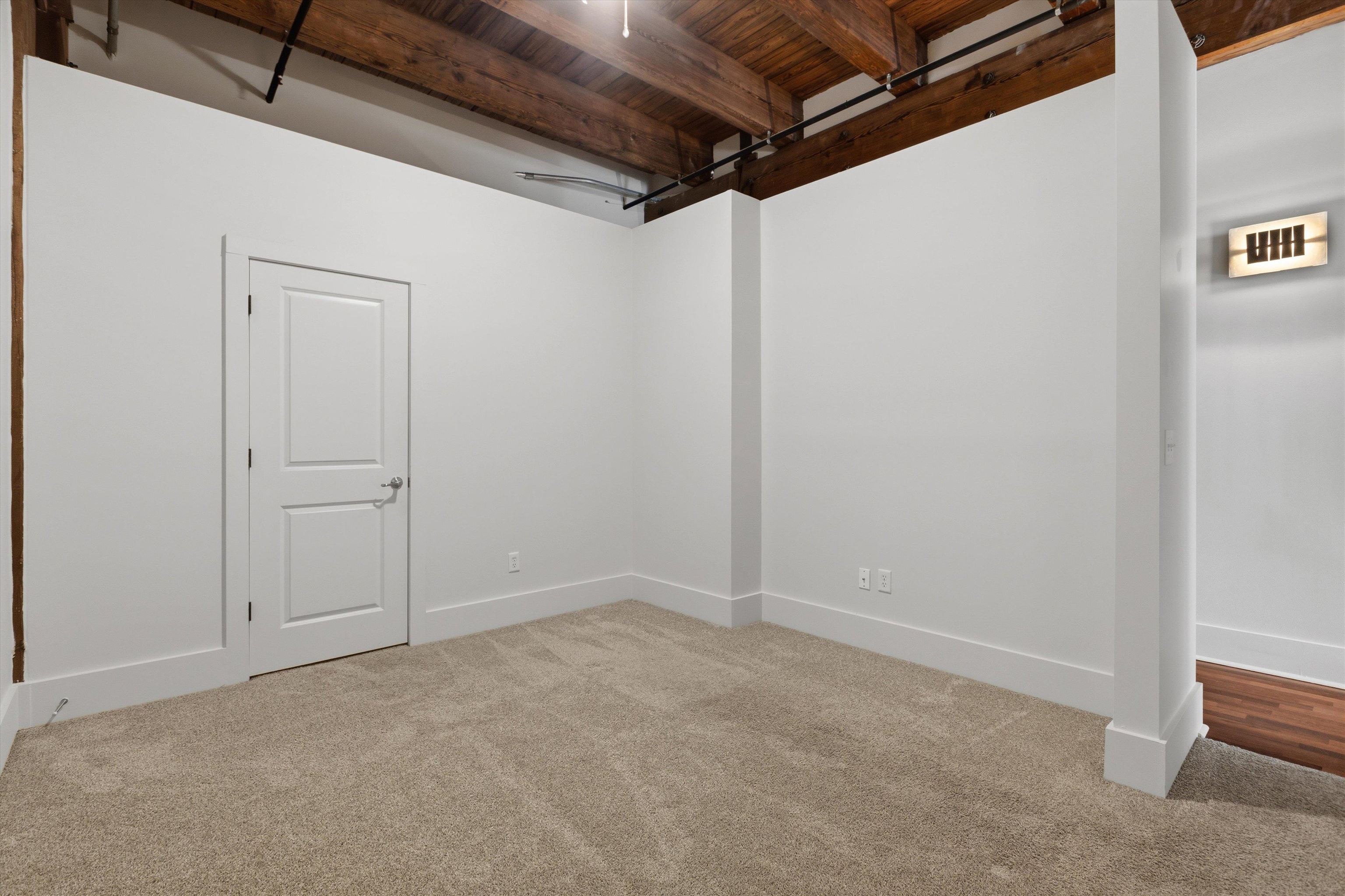 420 S Front St 407 Property Photo 13