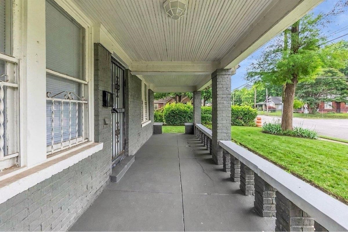 342 N Claybrook St Property Photo 20