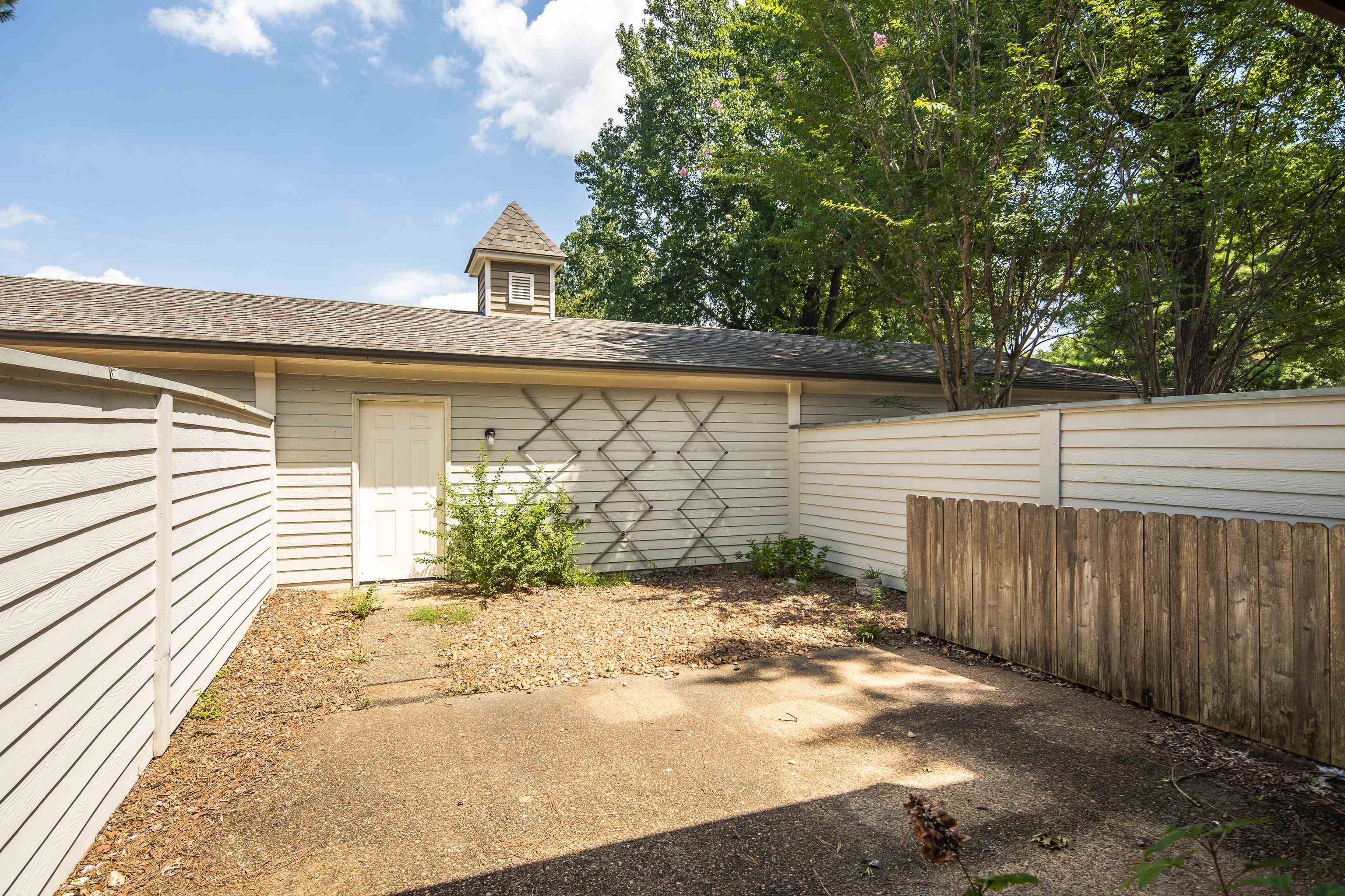 1635 Kimbrough Park Pl 1635 Property Photo 24