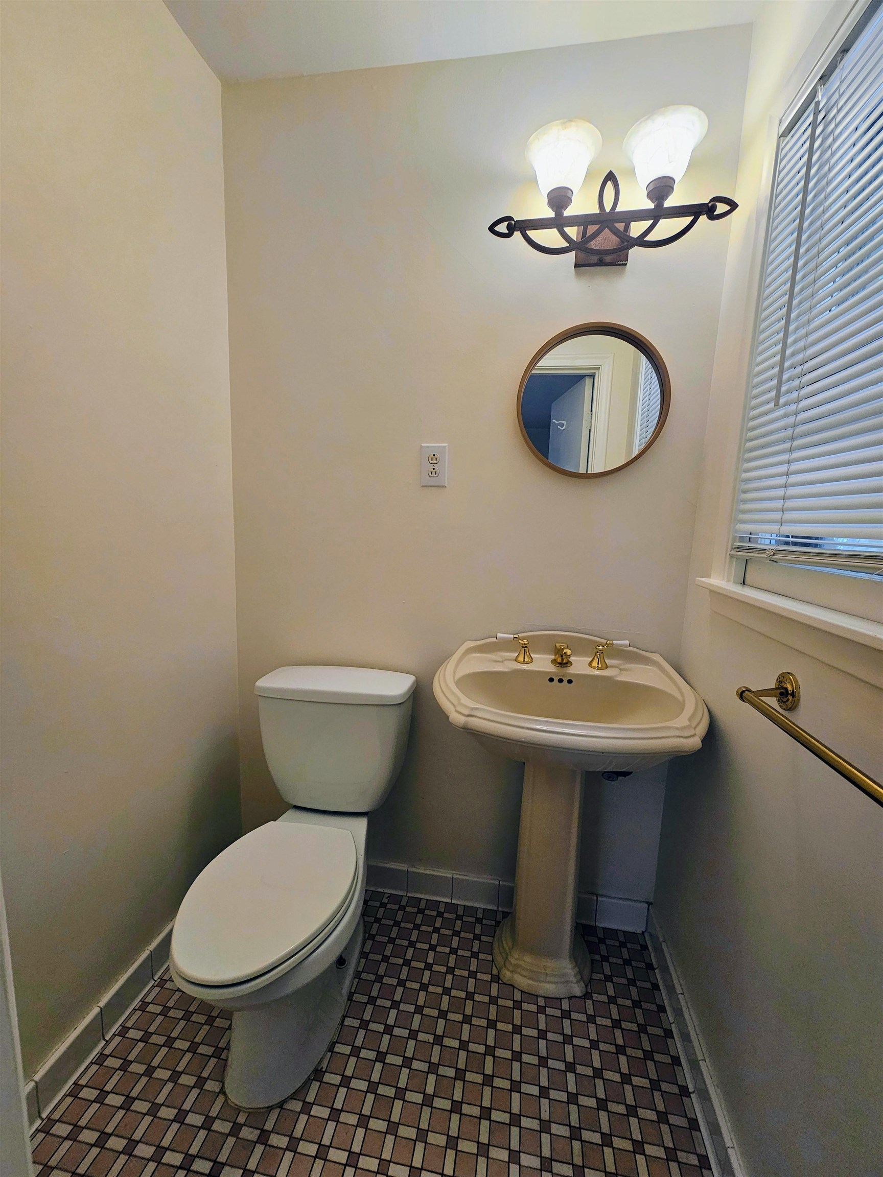 4762 Verne Rd Property Photo 13